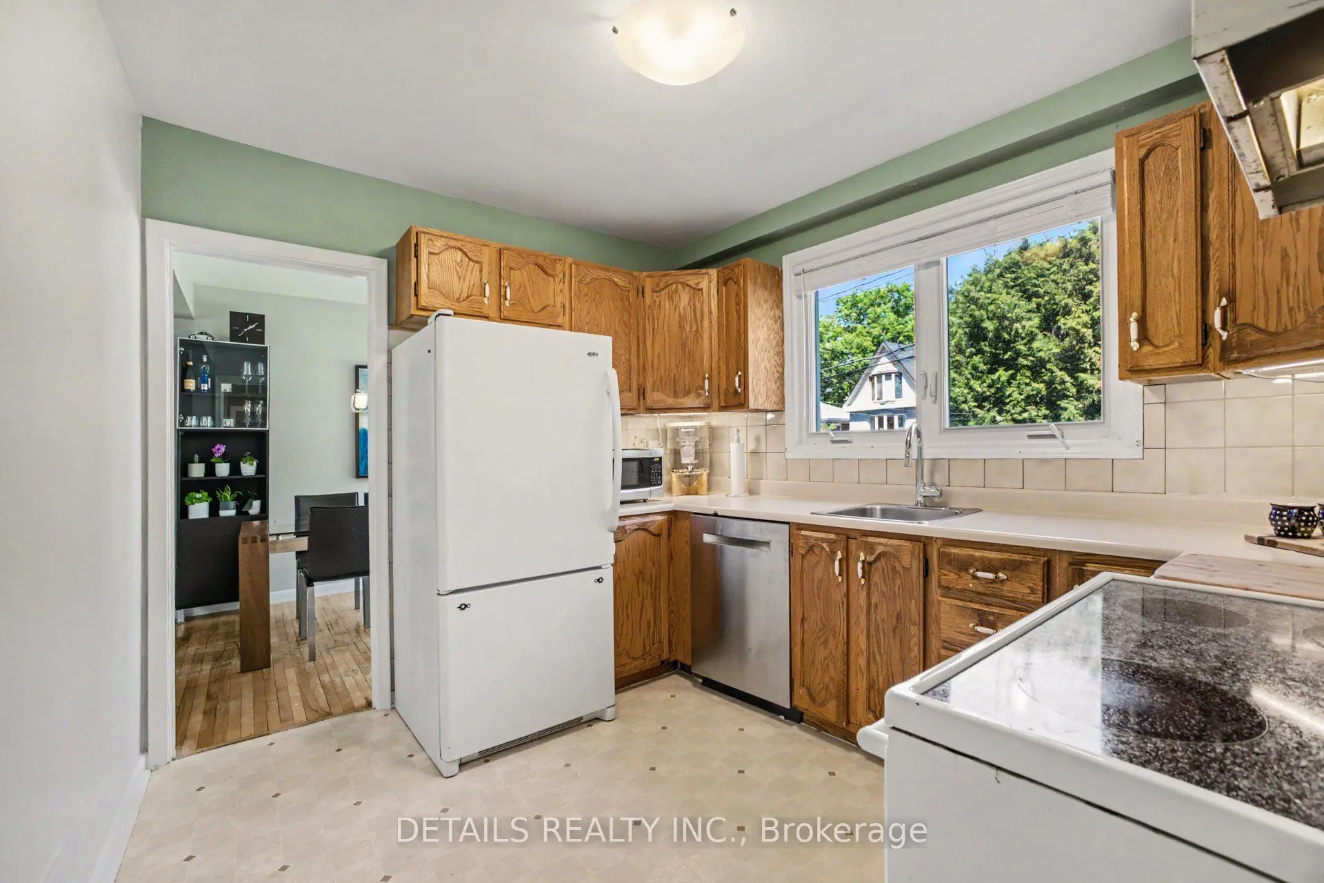 1233 Checkers Road