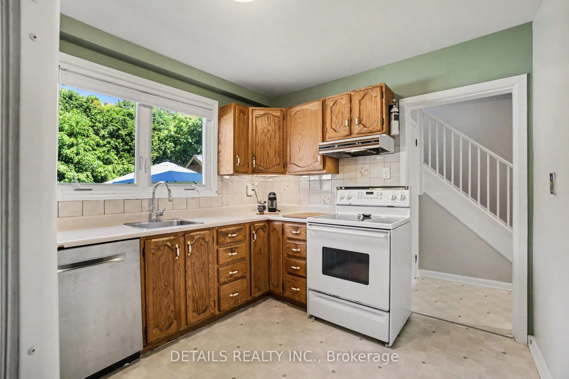 1233 Checkers Road
