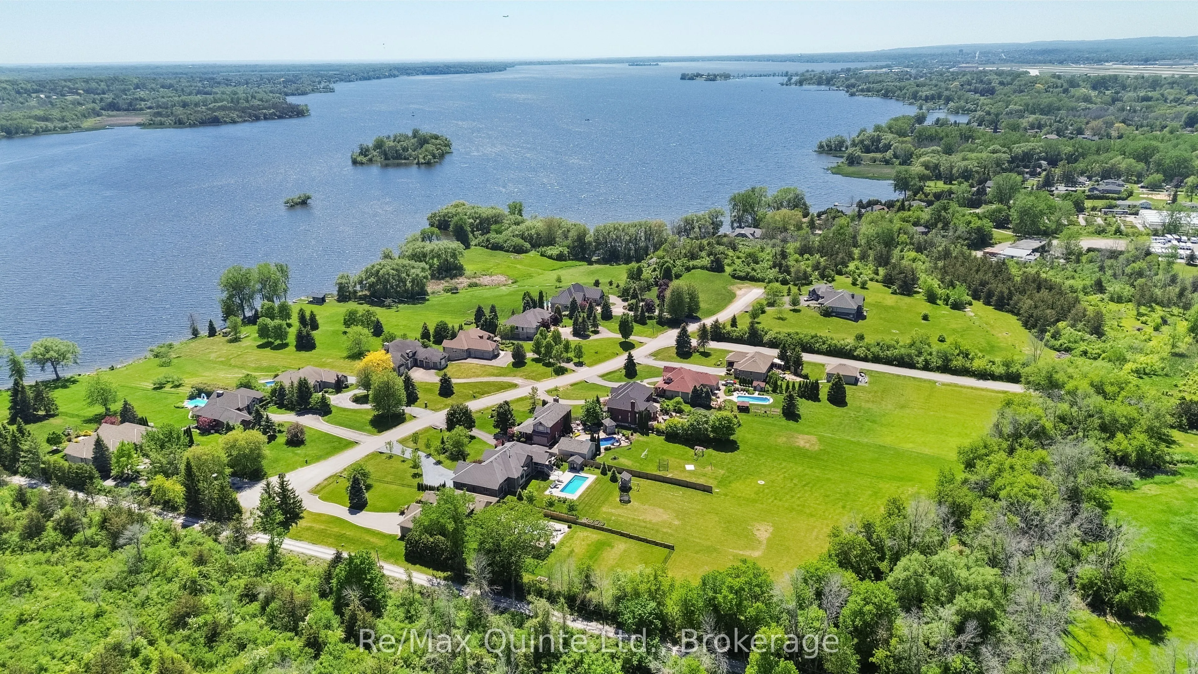 54 Settlers Landing Drive