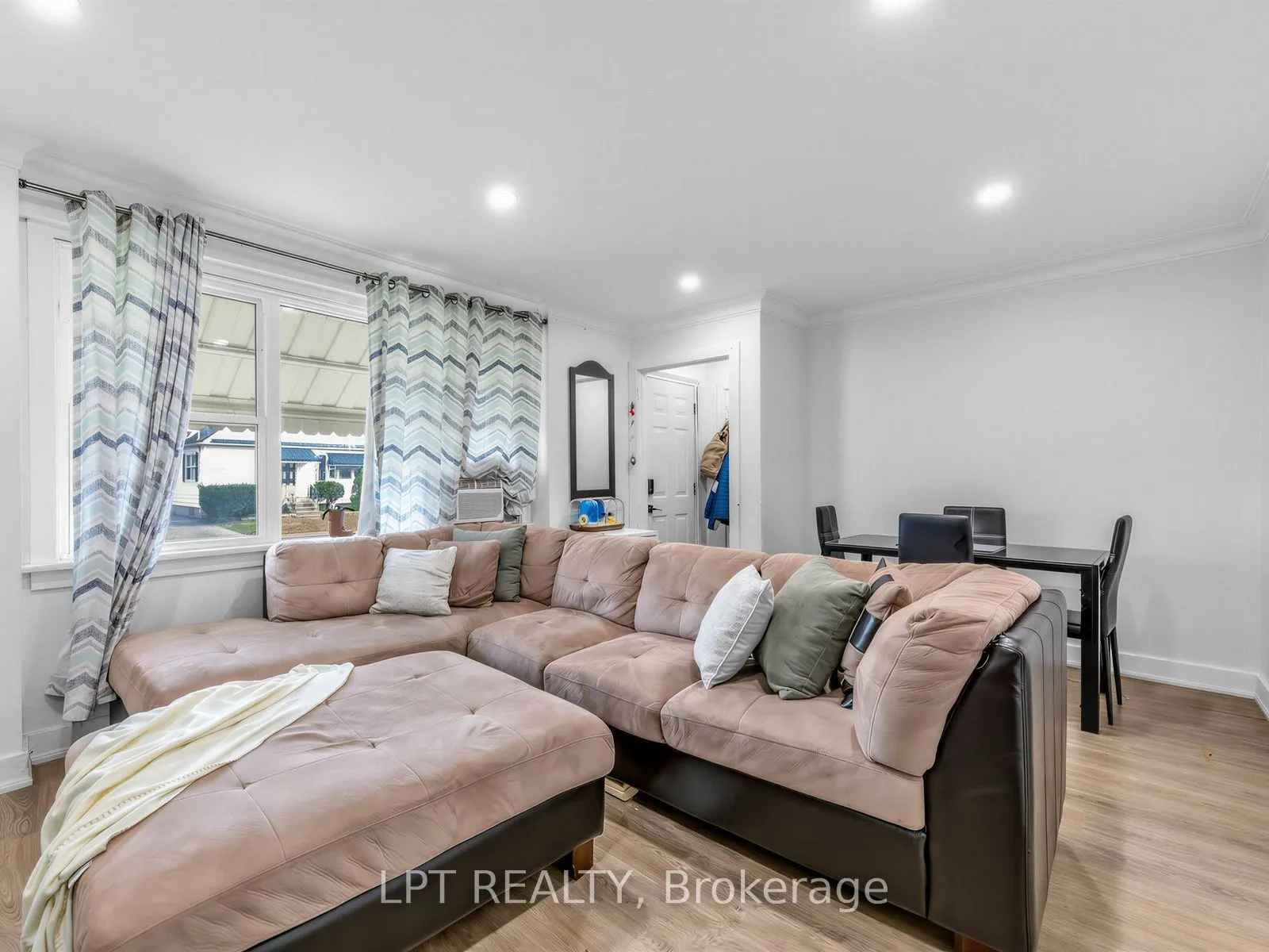 239 Vine Street