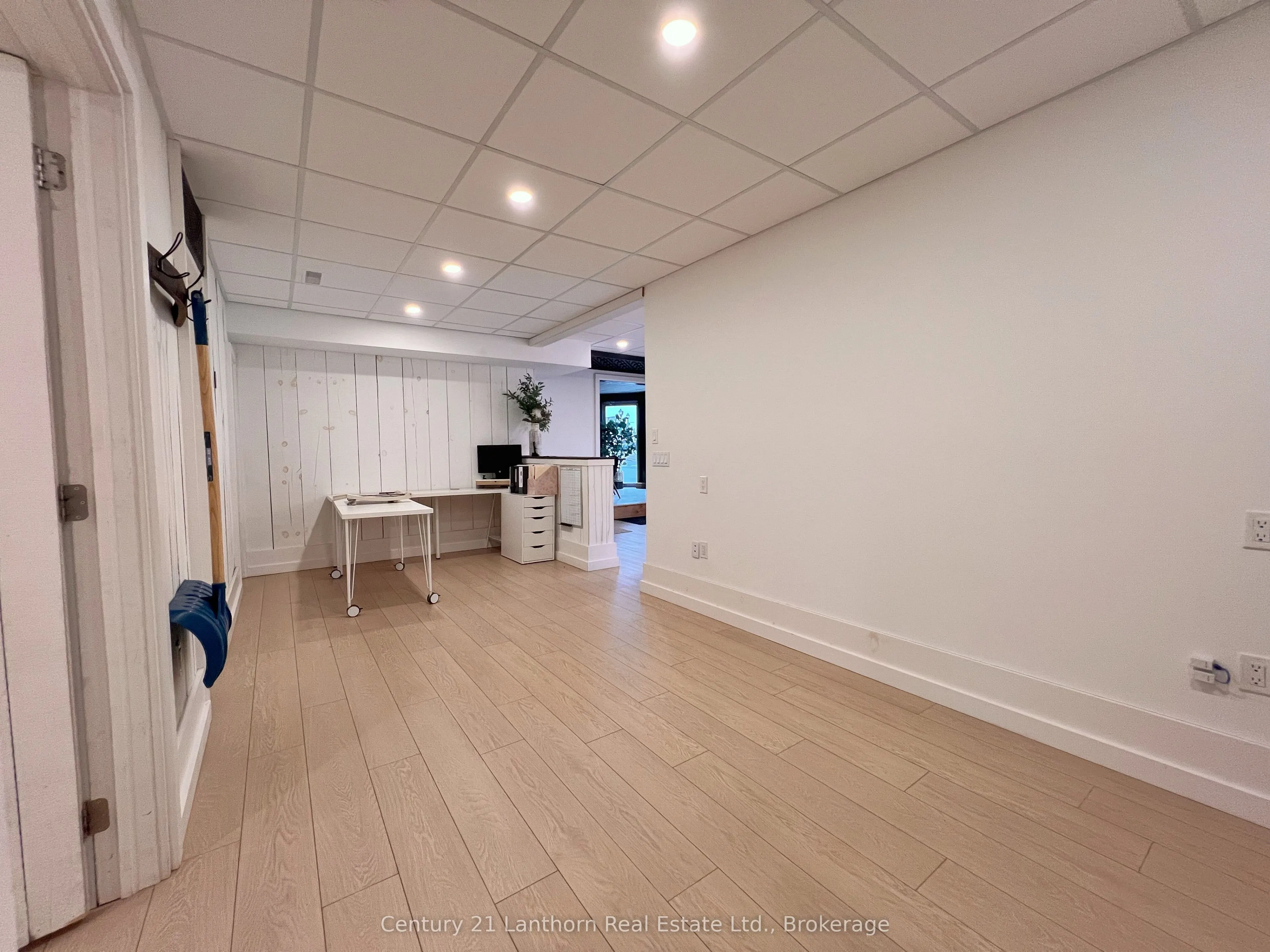 318 Picton Main Street