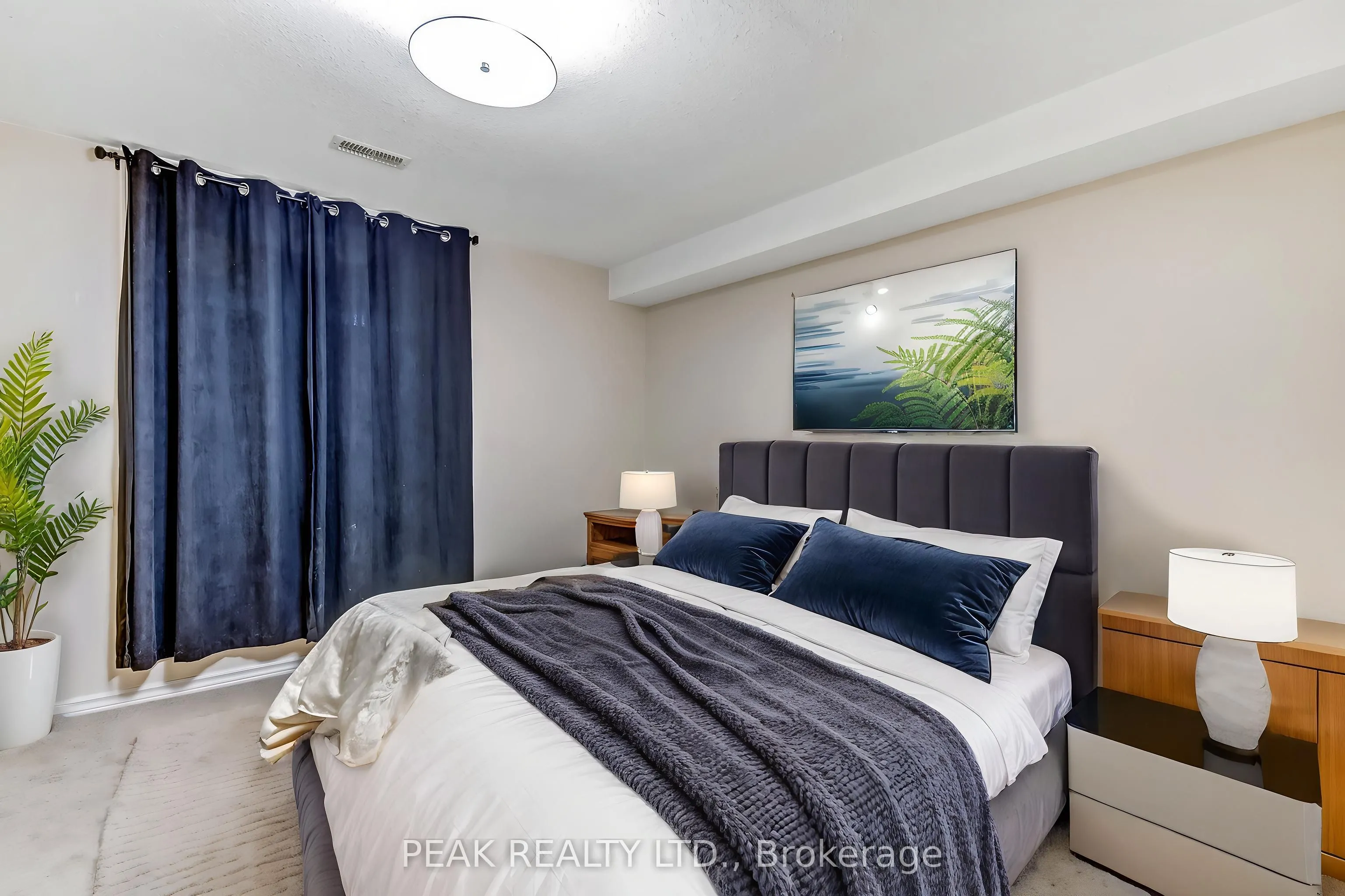 53 Beverly Street E #20