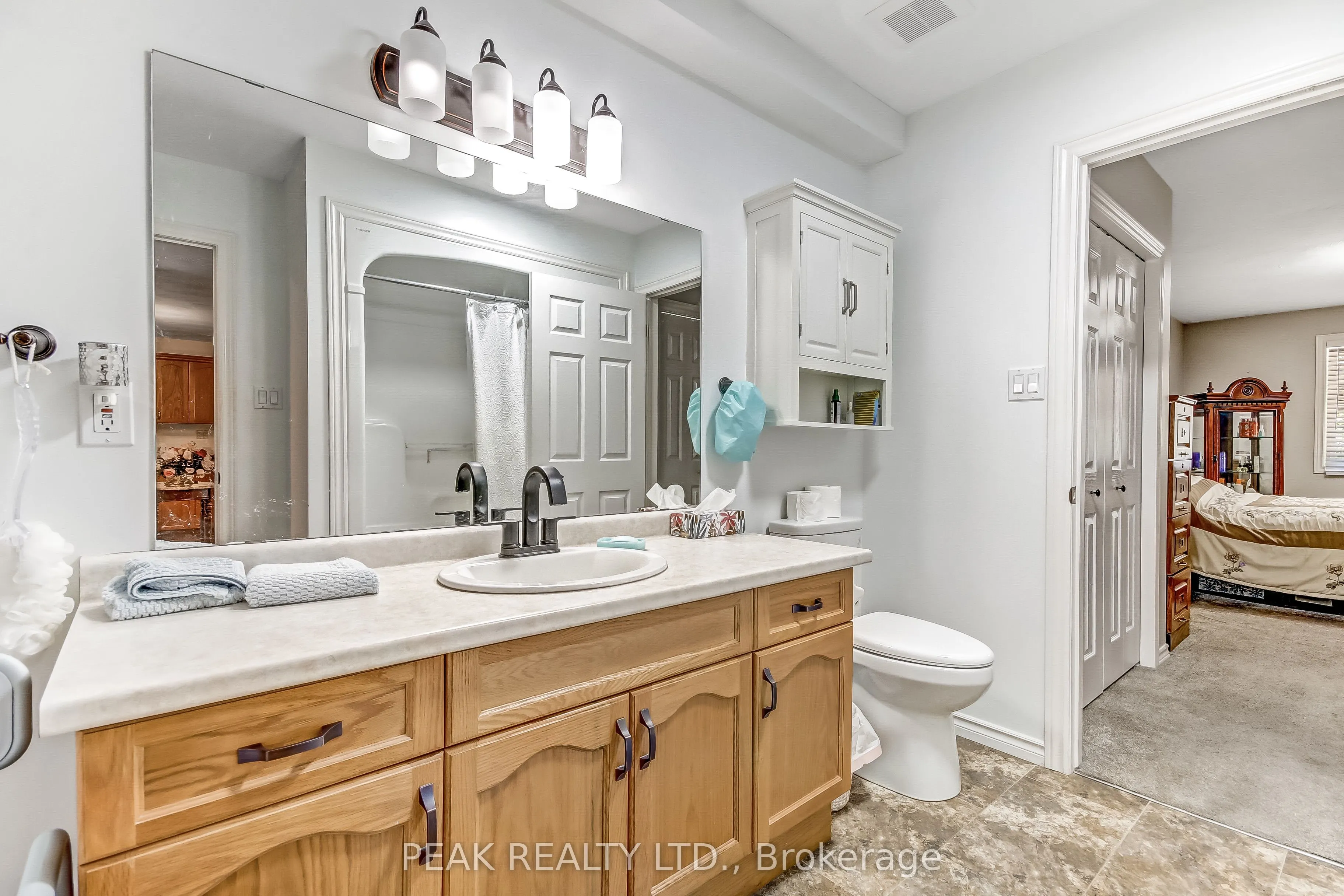 53 Beverly Street E #20