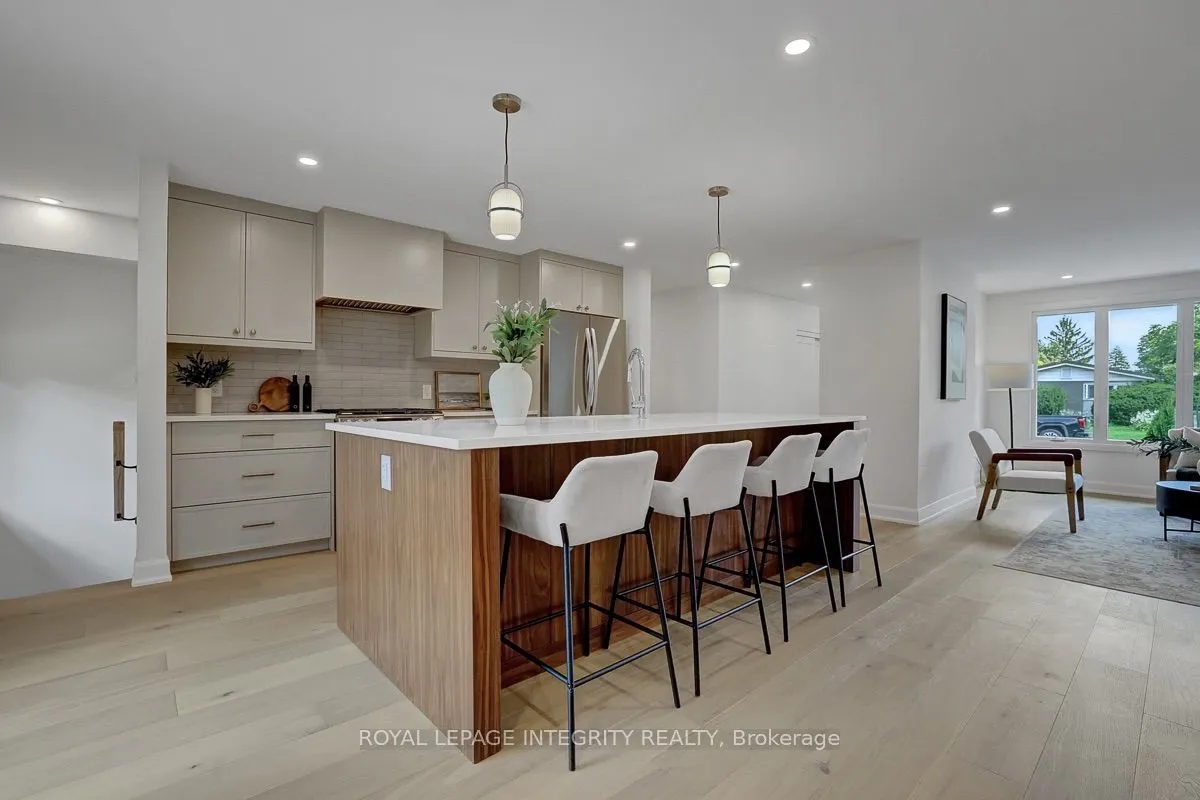 8 Brian Crescent