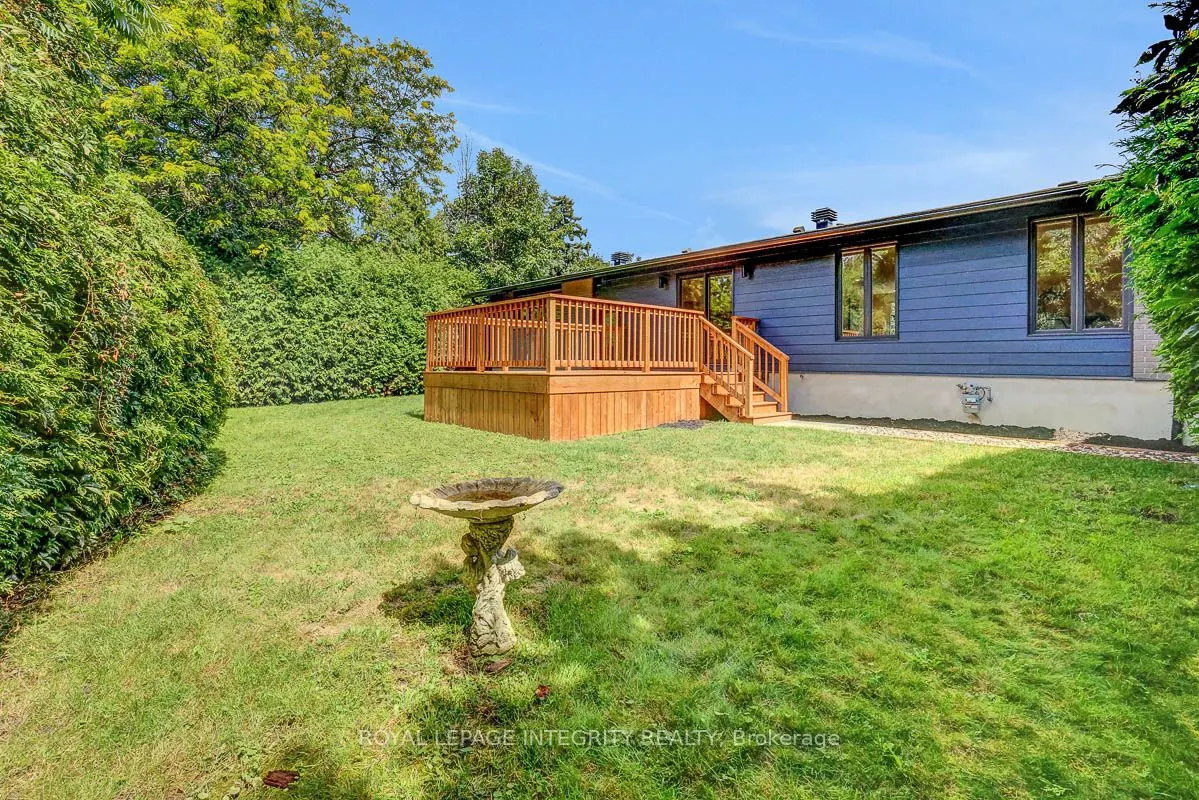 8 Brian Crescent