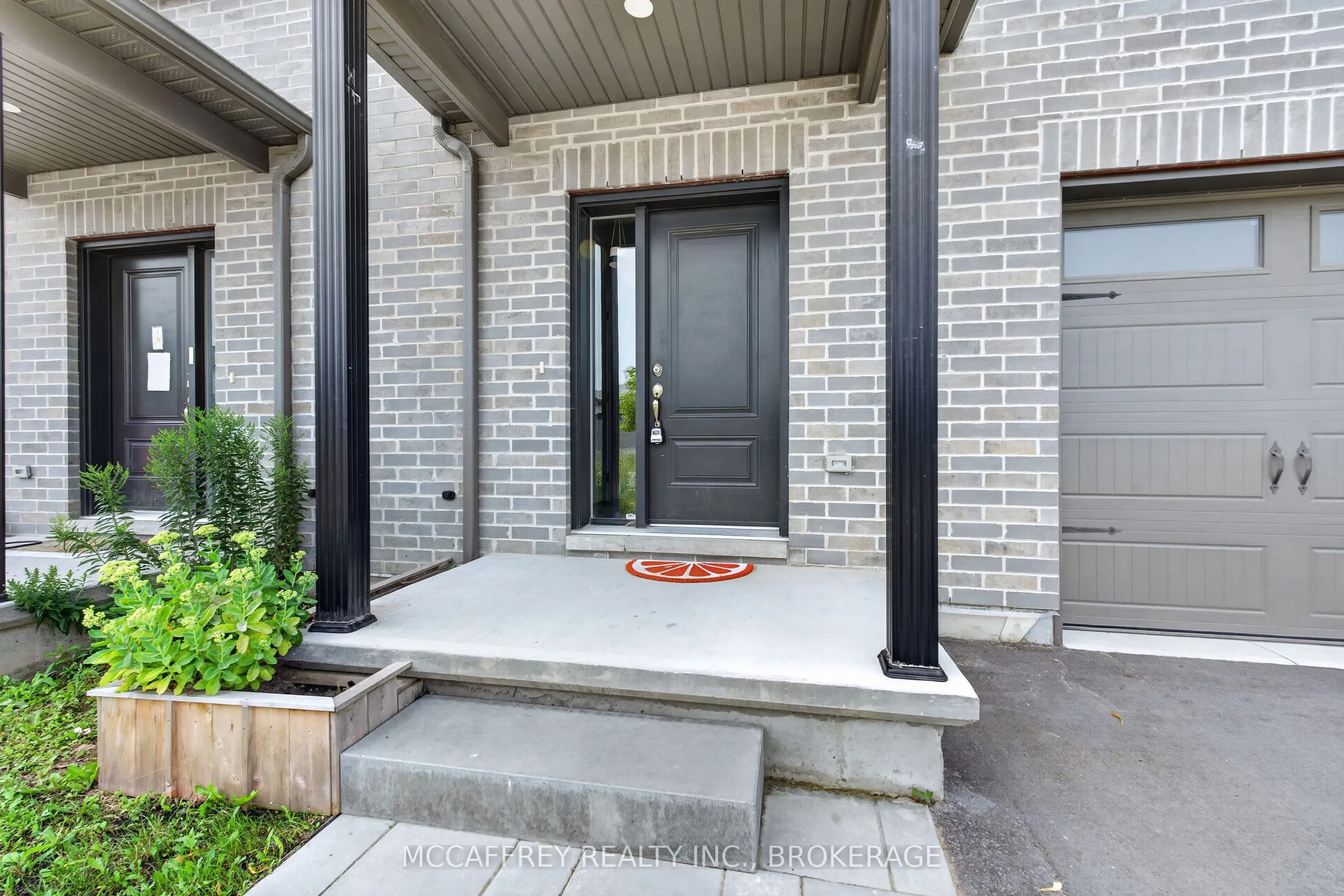 8 Allen Street