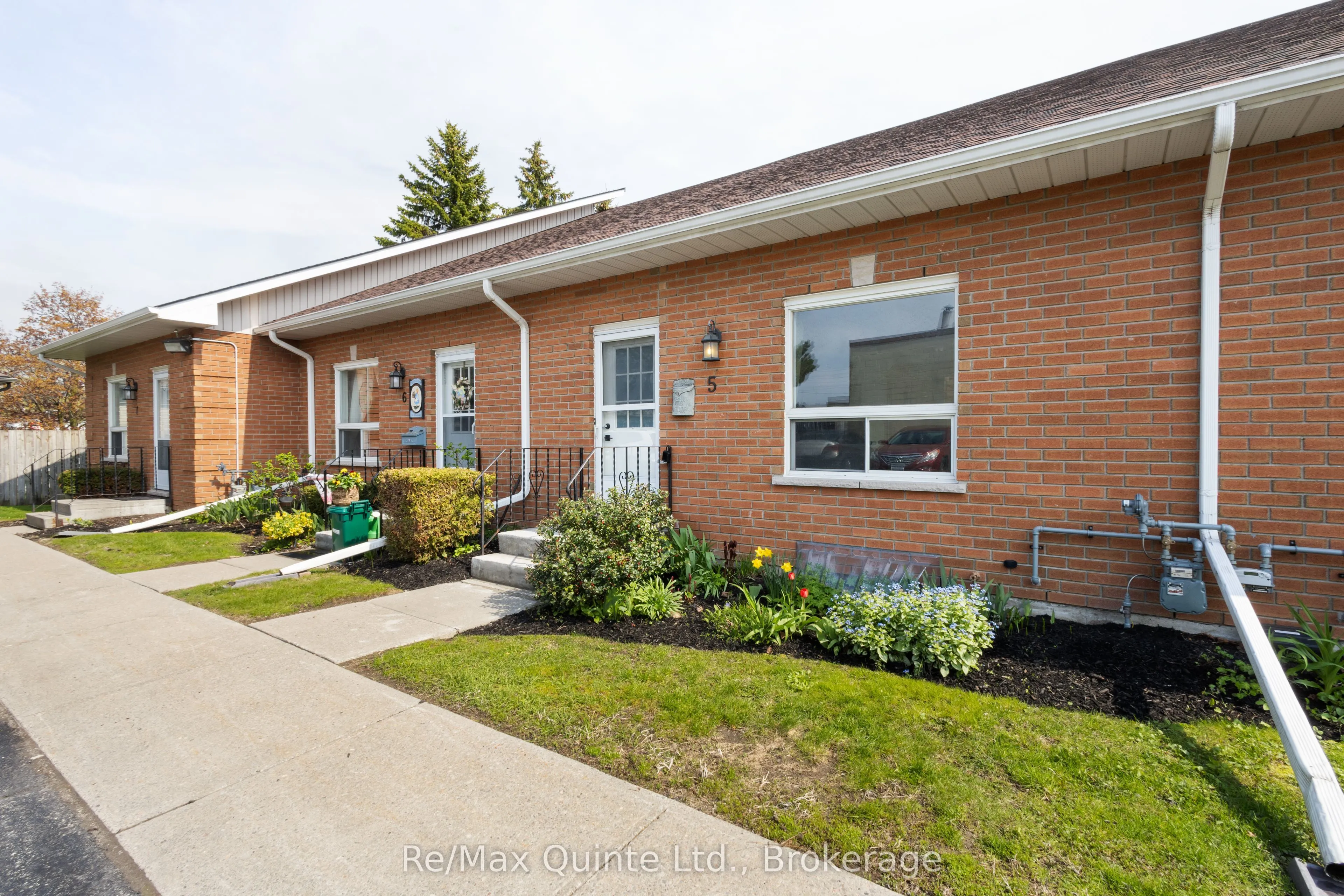 45 Prince Edward Street #5