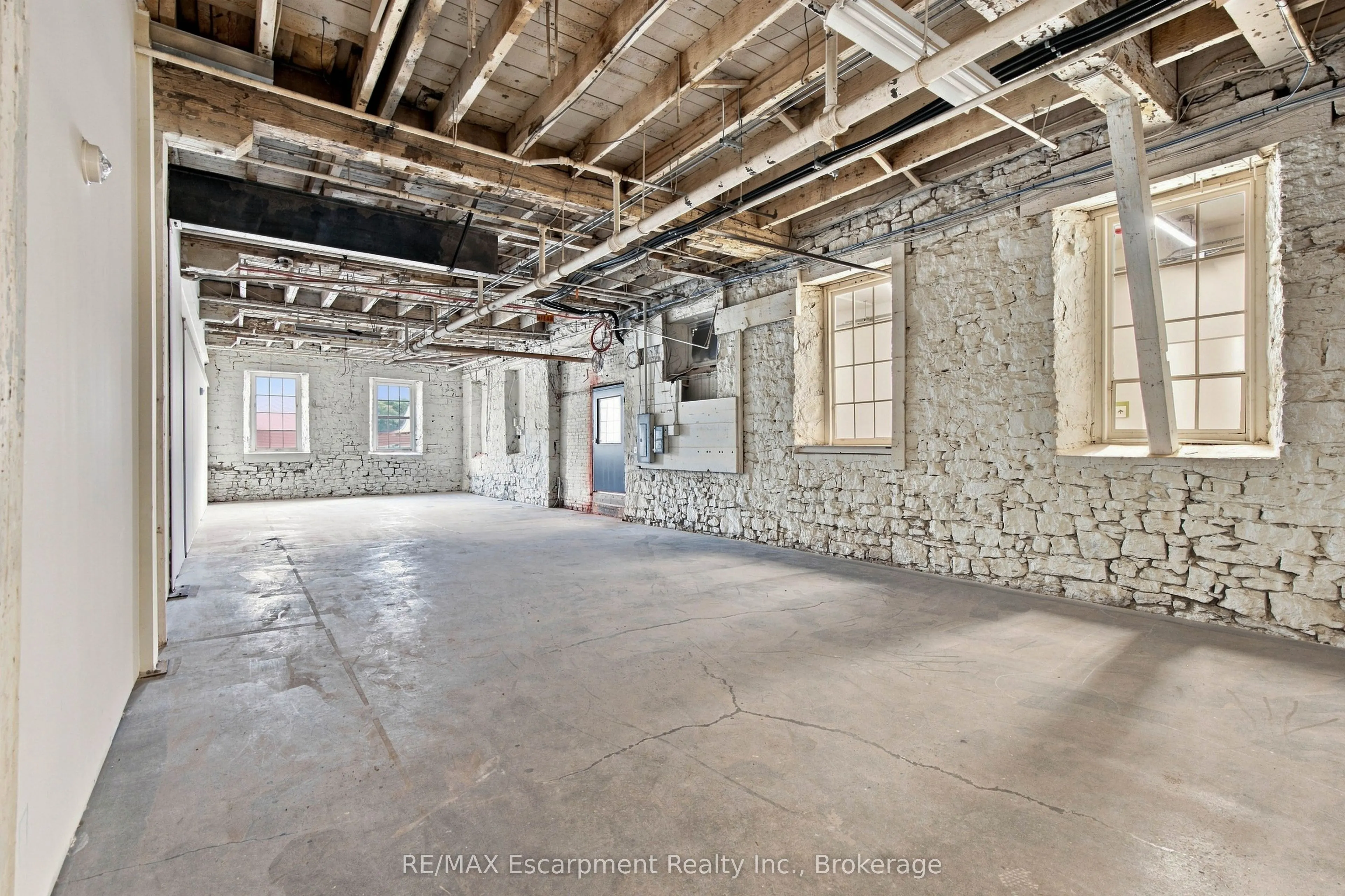 64 Hatt Street #205