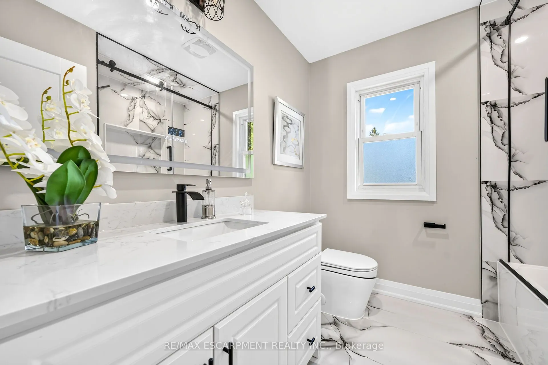 362 Rosseau Road