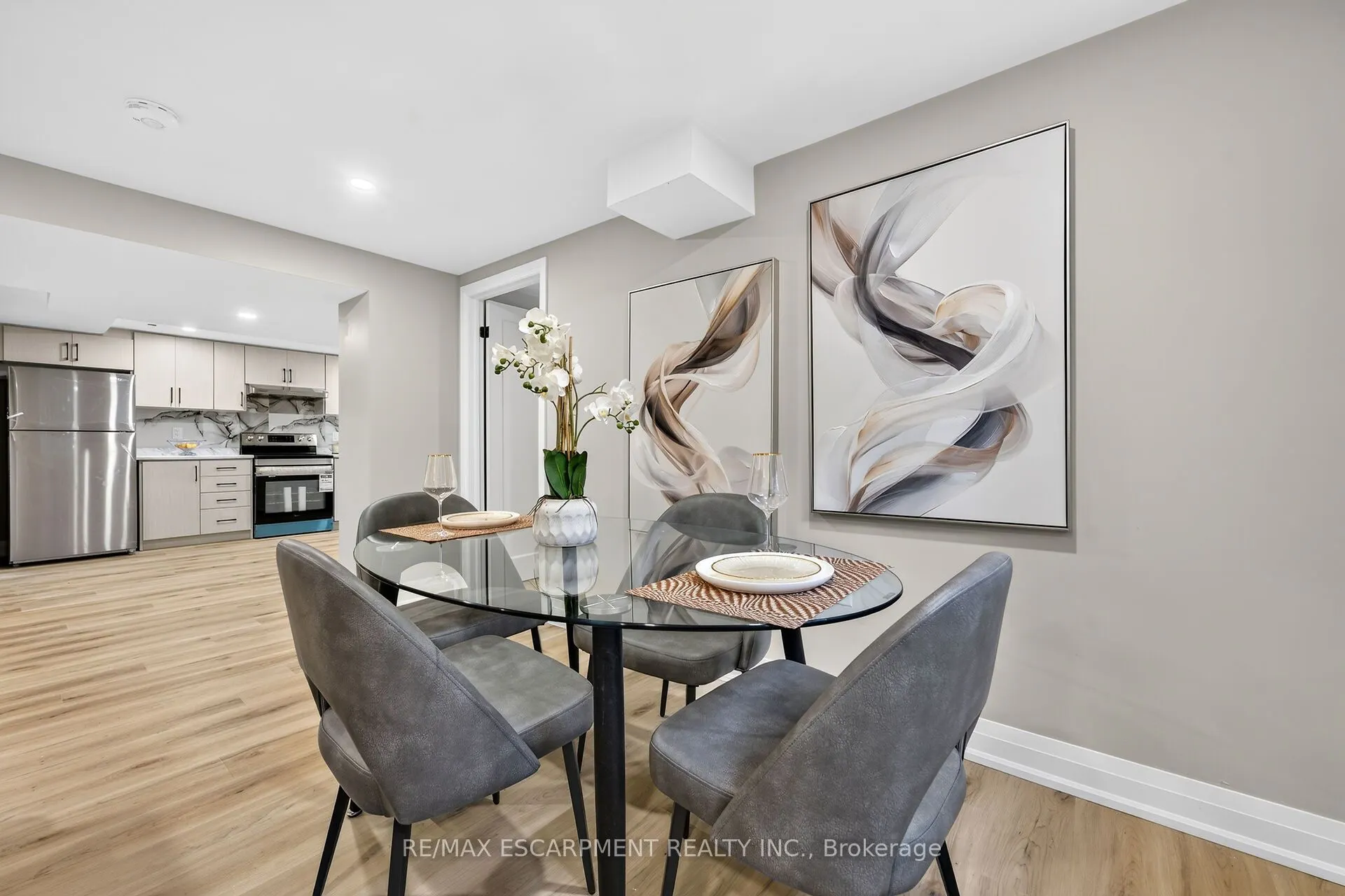 362 Rosseau Road