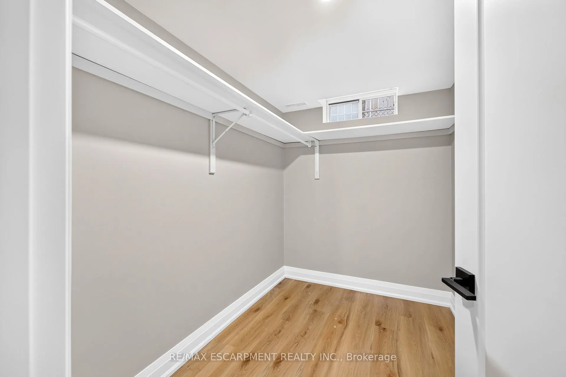 362 Rosseau Road