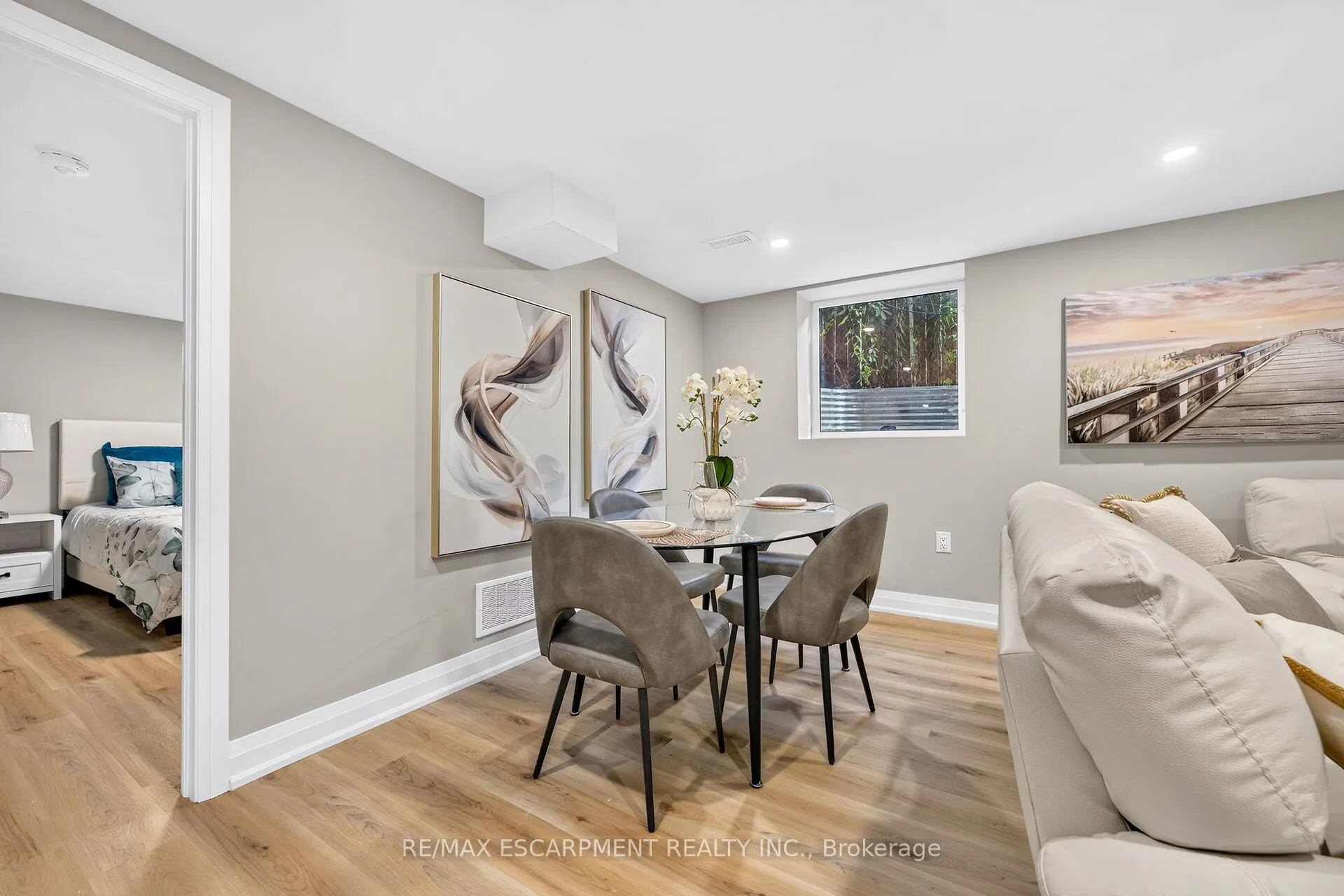 362 Rosseau Road