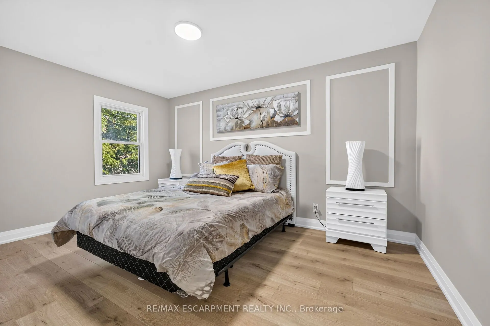 362 Rosseau Road