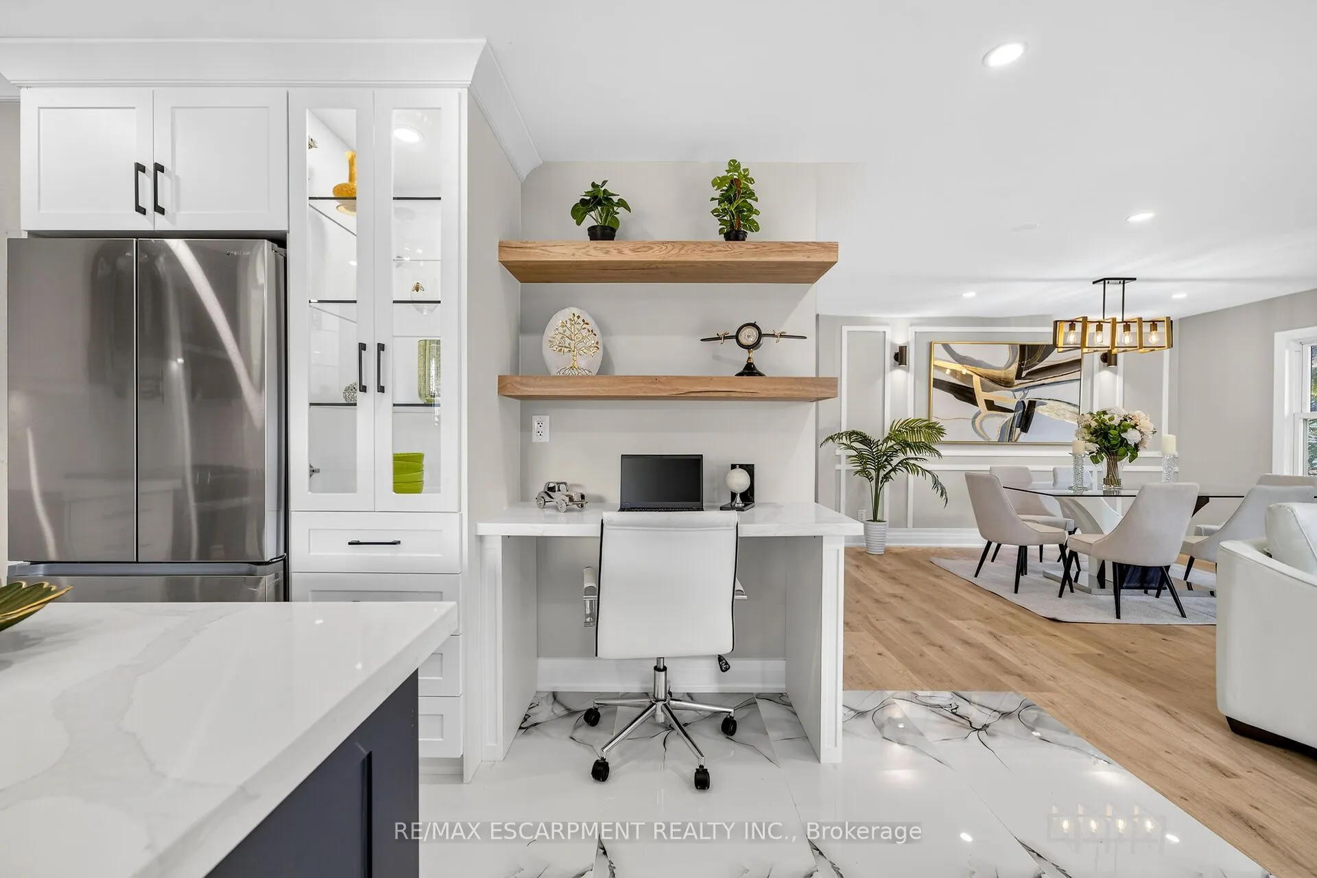 362 Rosseau Road
