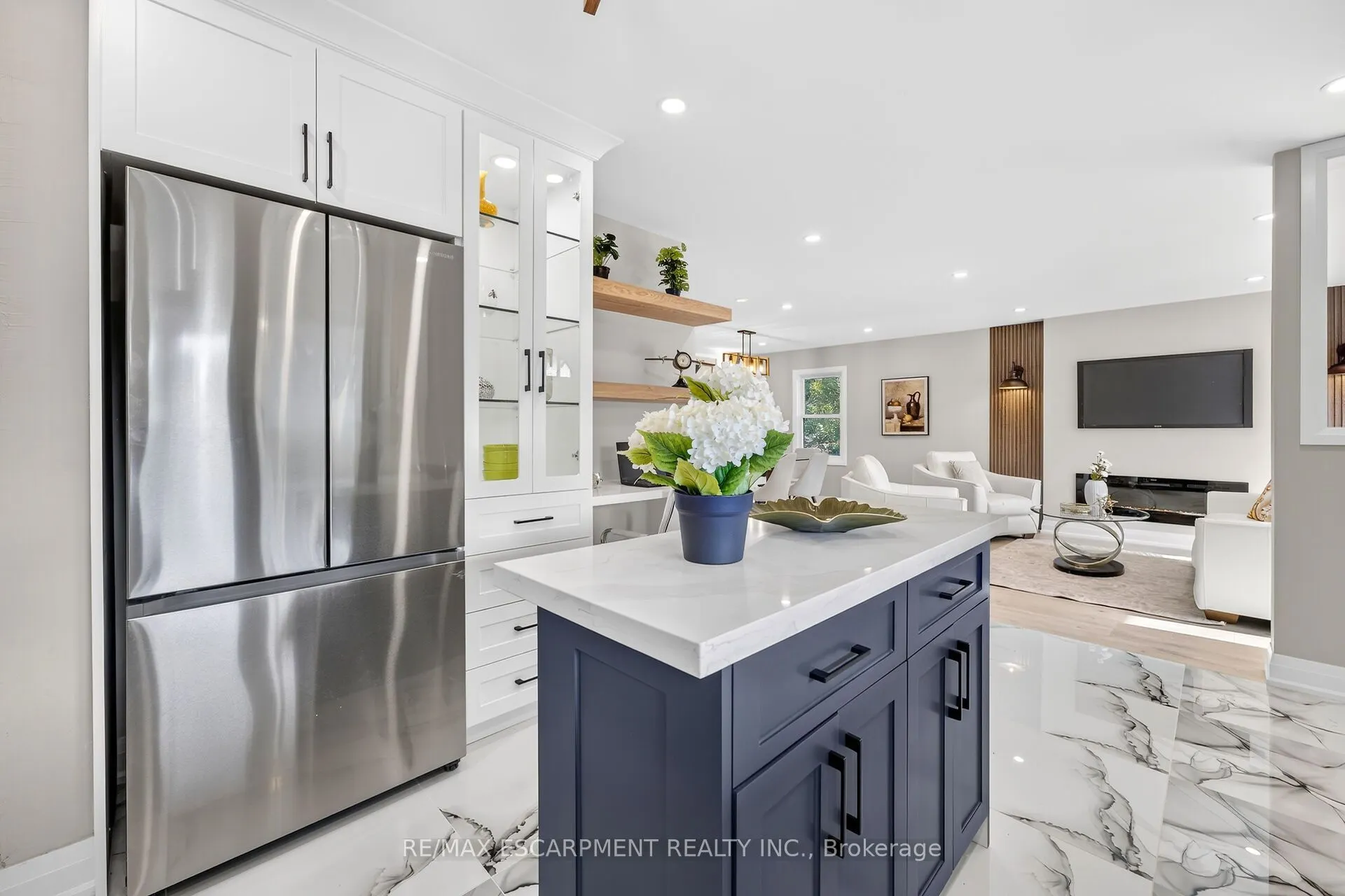 362 Rosseau Road