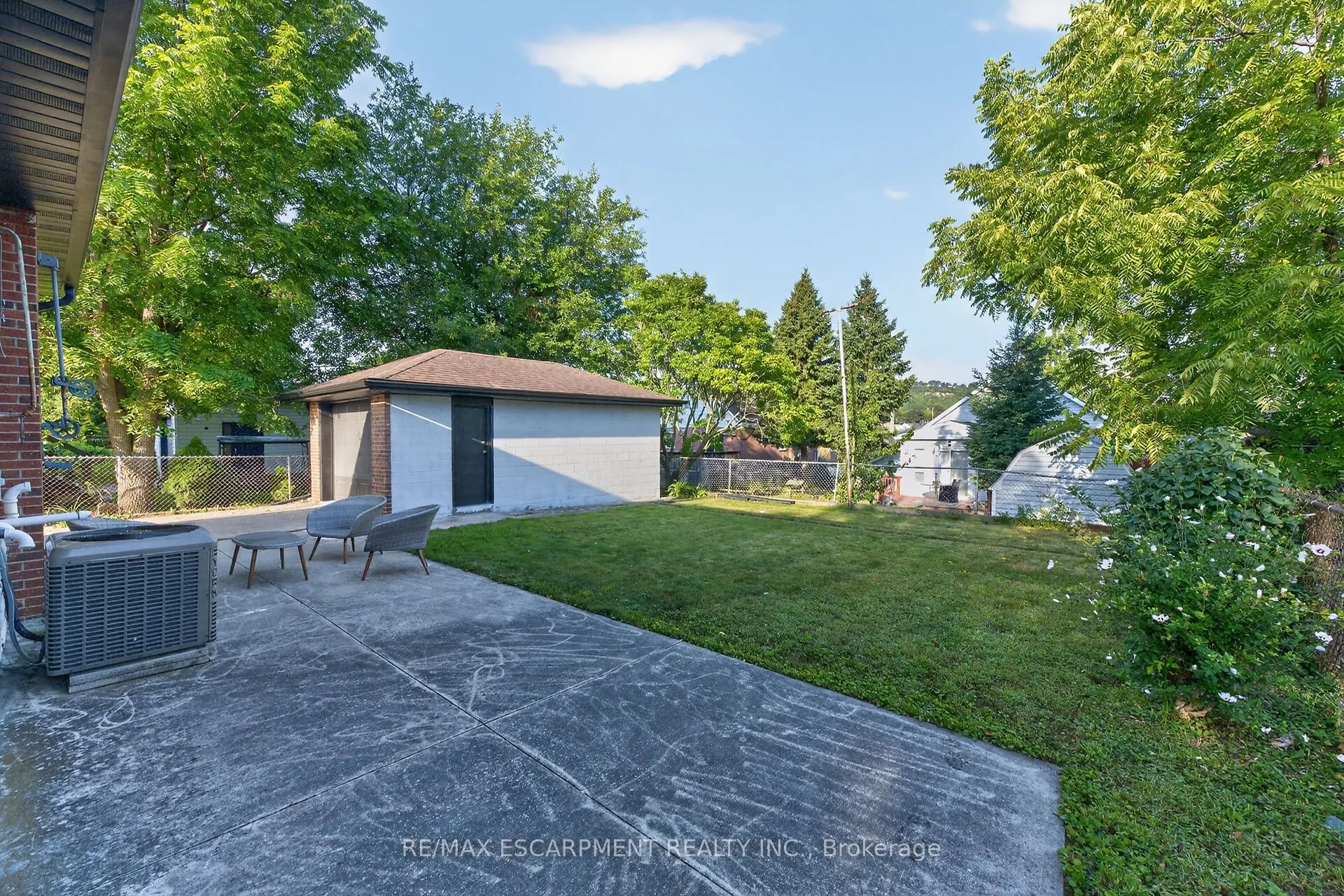 362 Rosseau Road