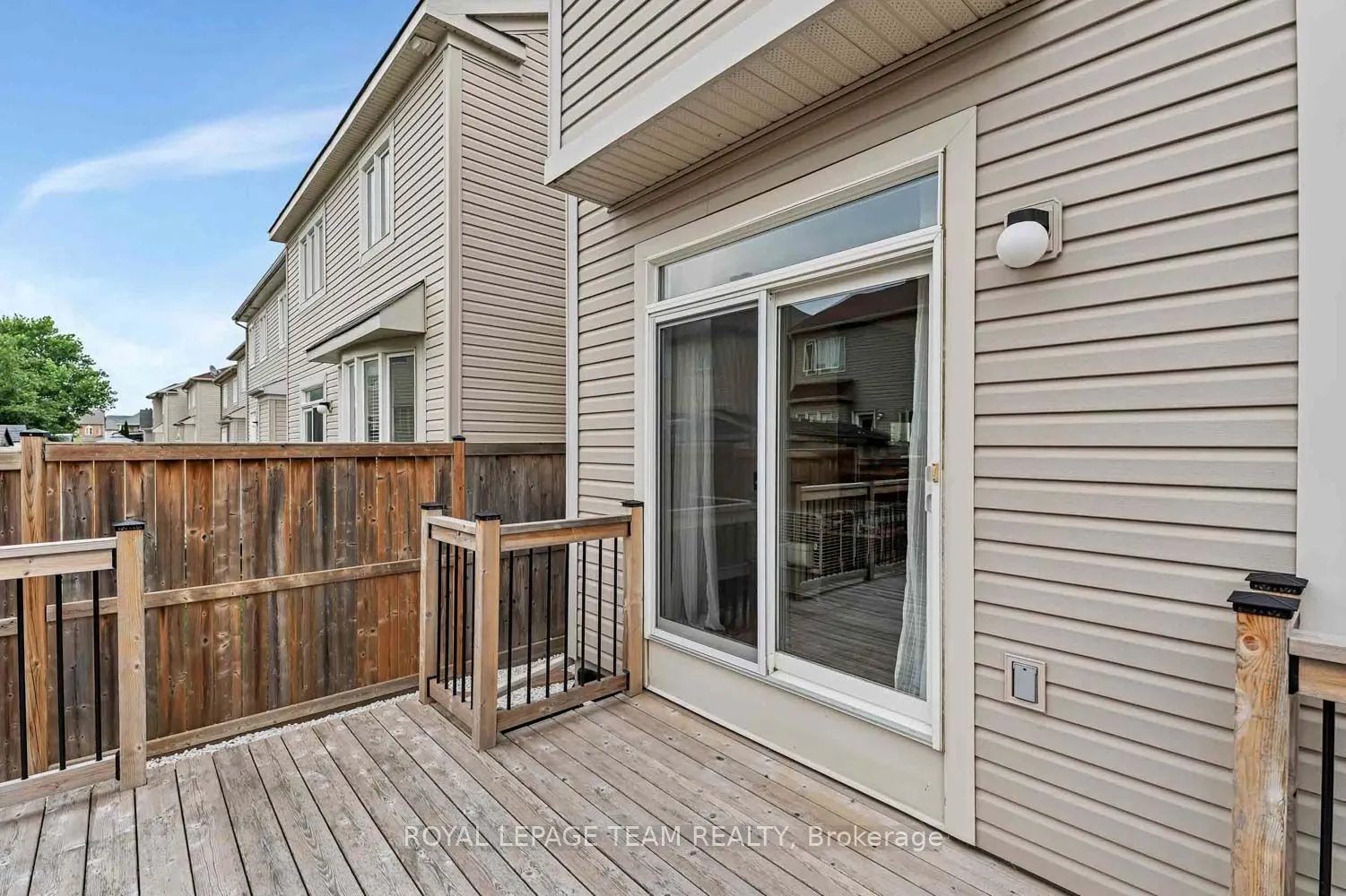2225 Watercolours Way