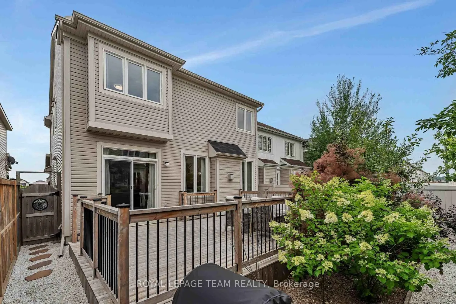 2225 Watercolours Way