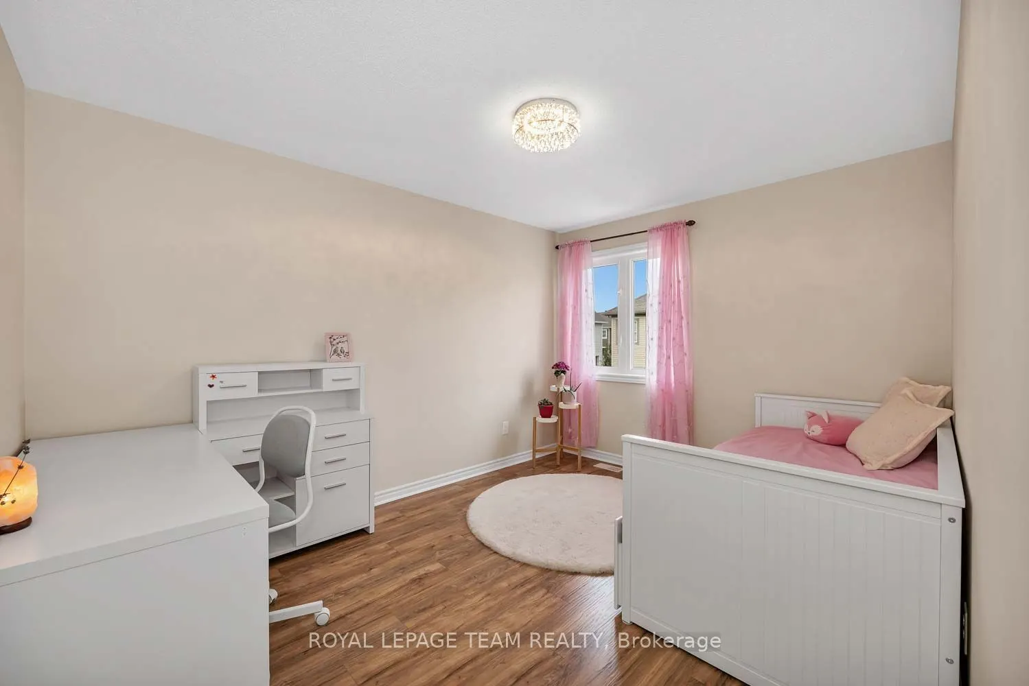 2225 Watercolours Way