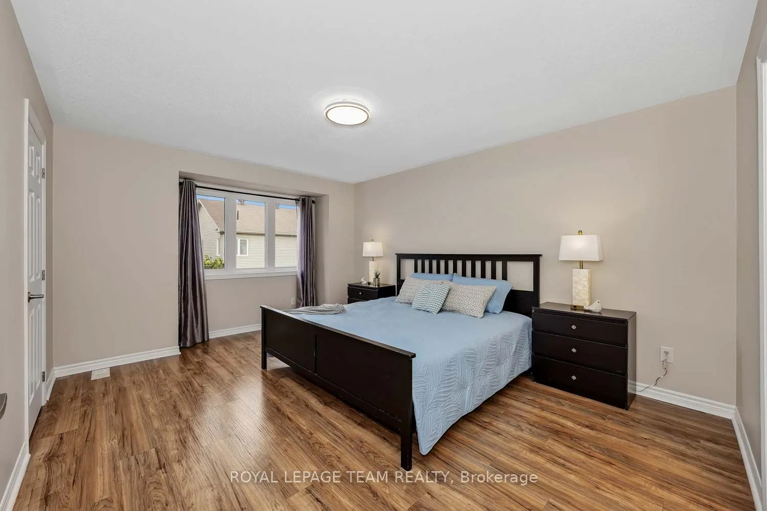 2225 Watercolours Way
