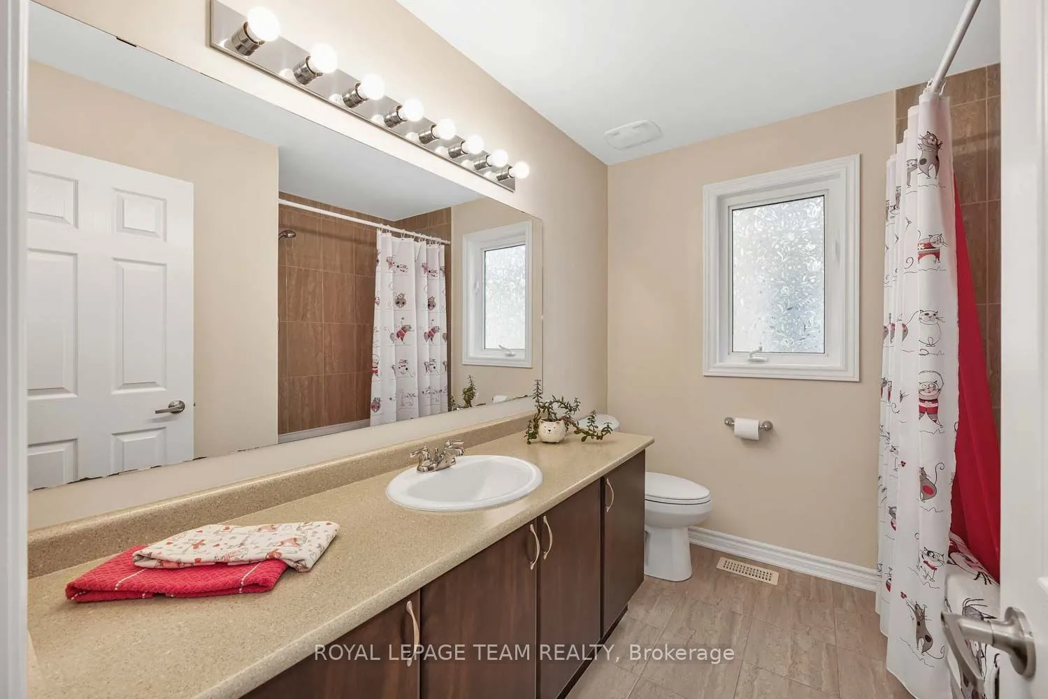 2225 Watercolours Way
