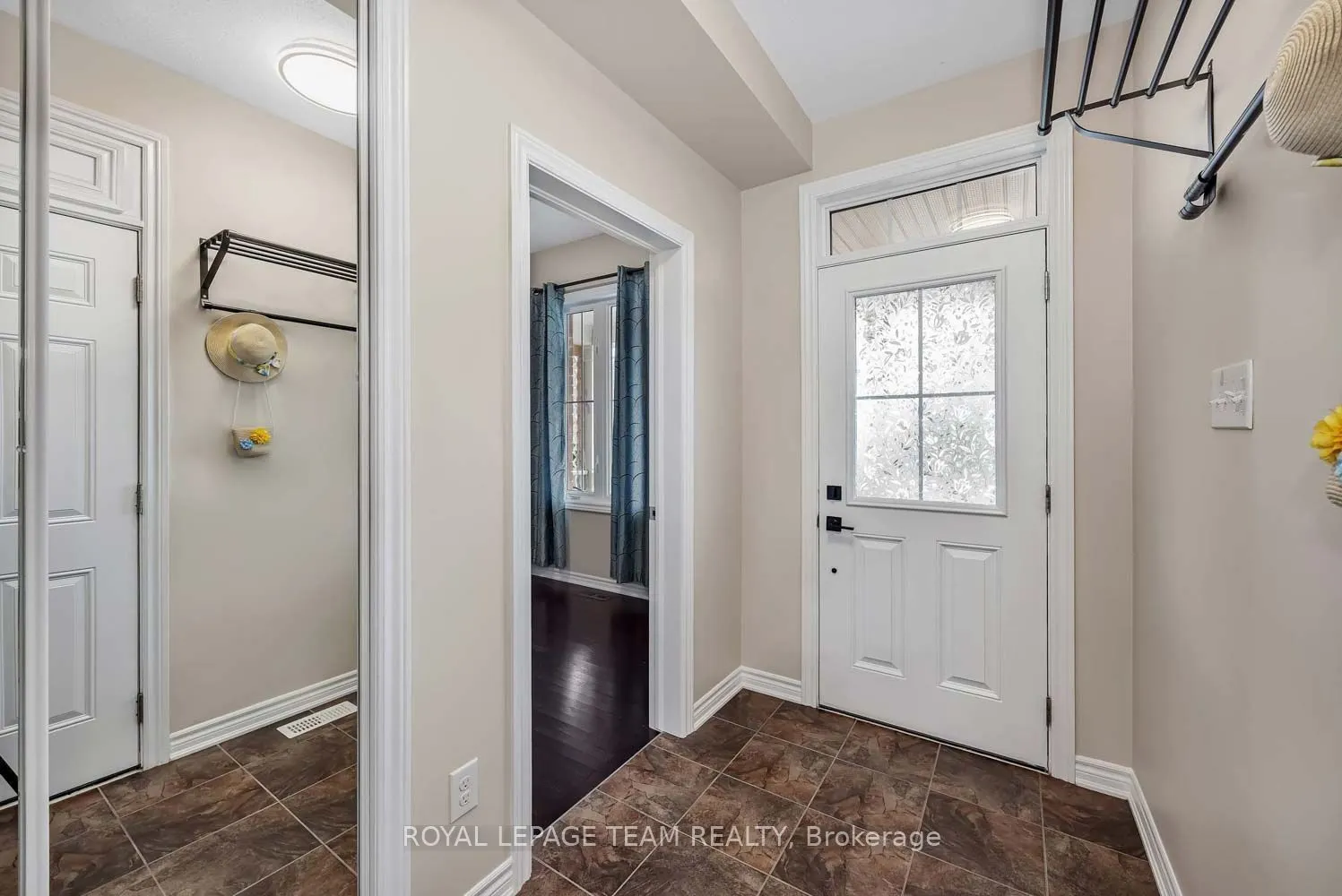 2225 Watercolours Way