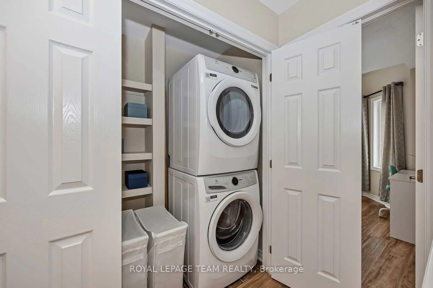 2225 Watercolours Way
