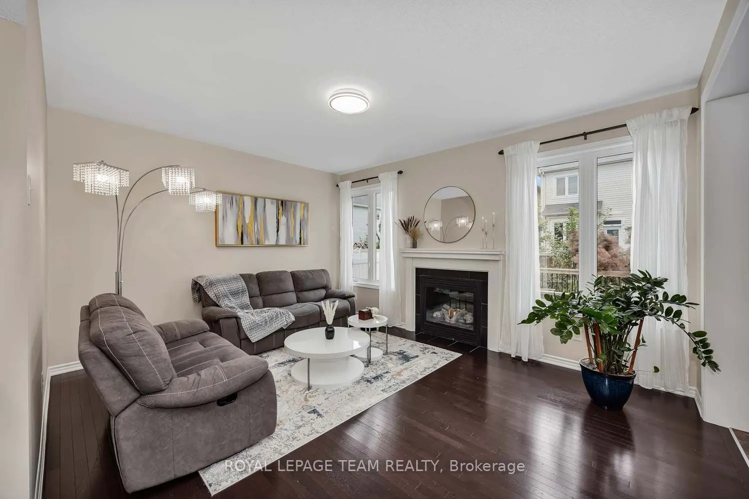 2225 Watercolours Way