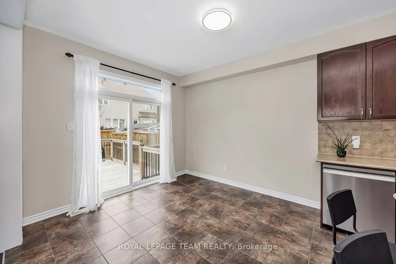 2225 Watercolours Way