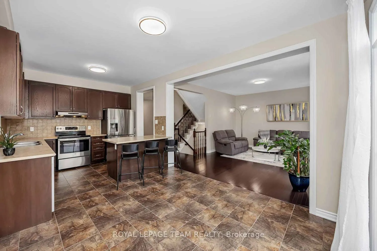 2225 Watercolours Way