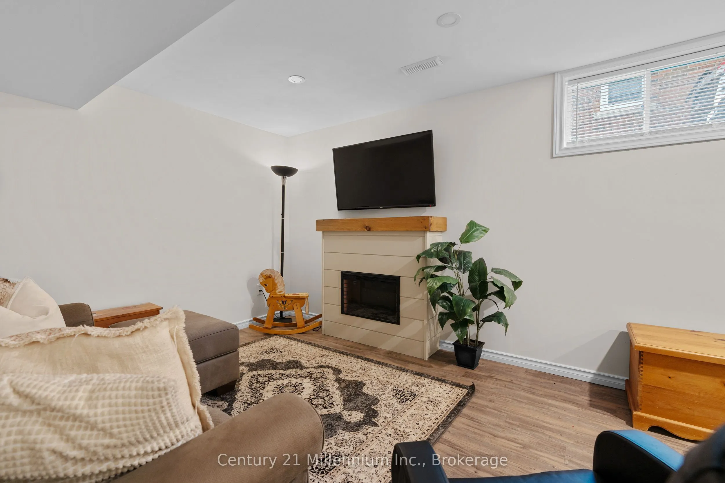 1512 5th Ave A Avenue W