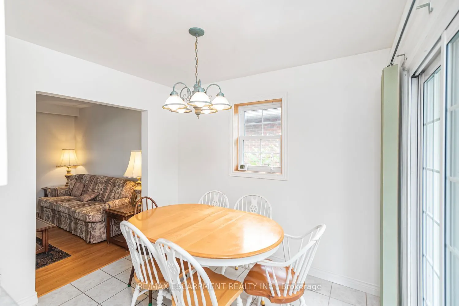 37 Lorne Avenue