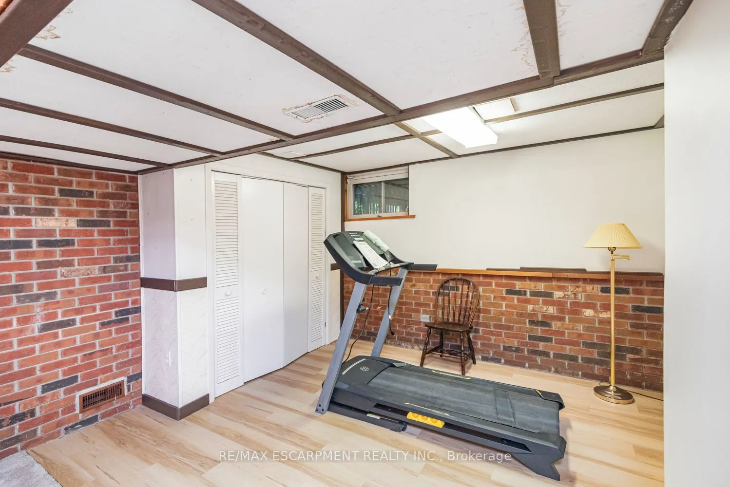 37 Lorne Avenue