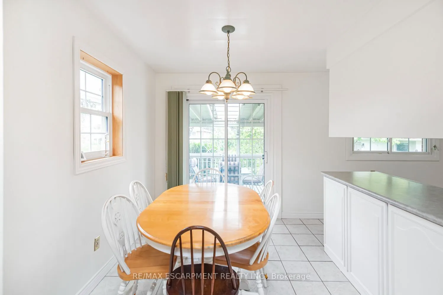 37 Lorne Avenue