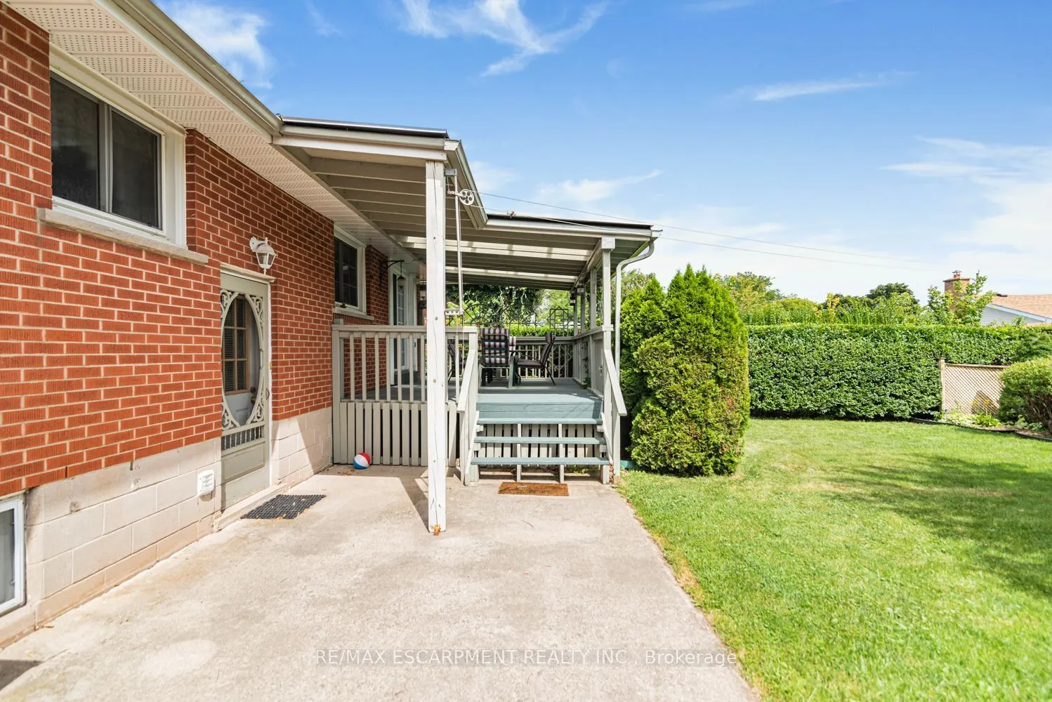37 Lorne Avenue
