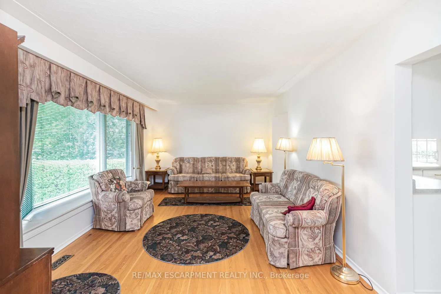 37 Lorne Avenue