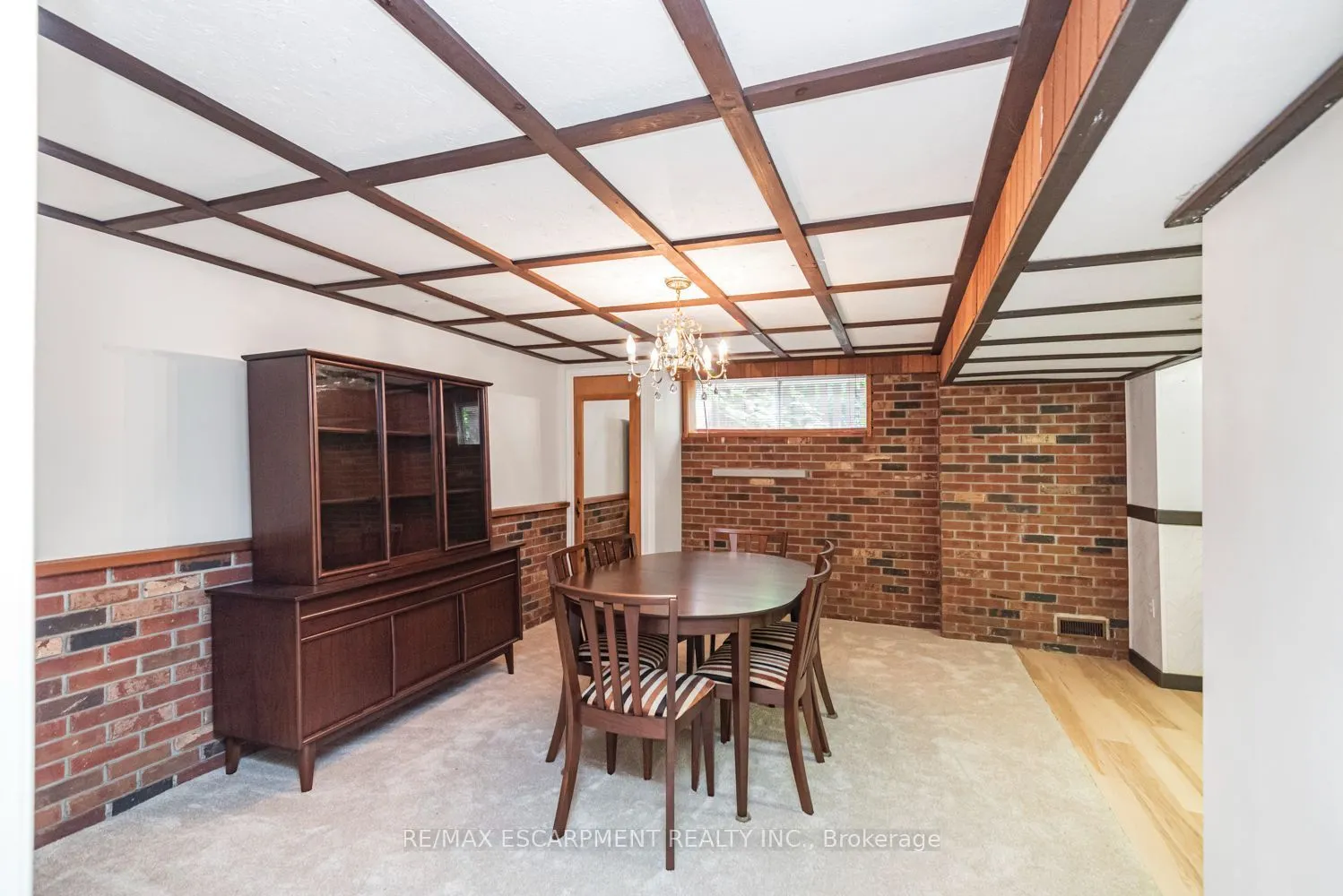 37 Lorne Avenue