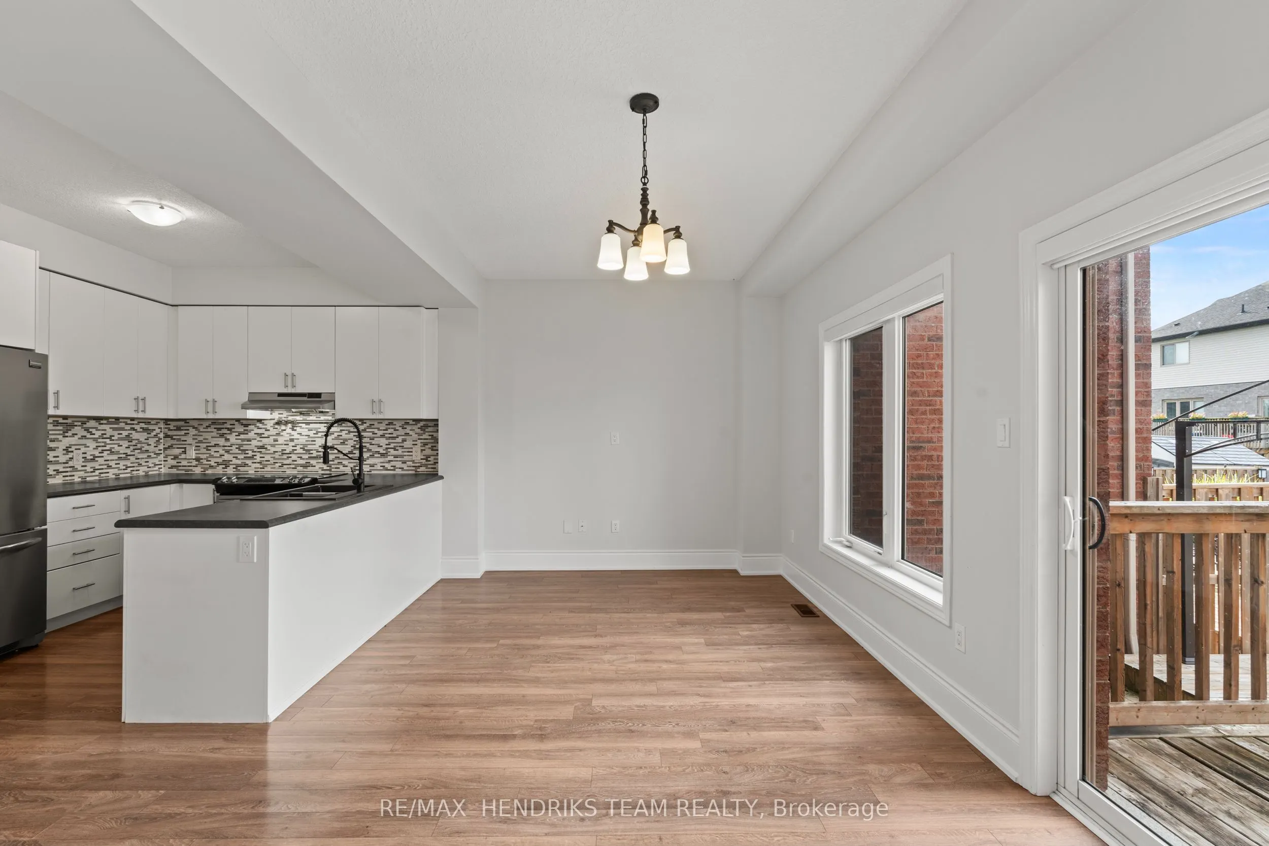 35 Sunset Way