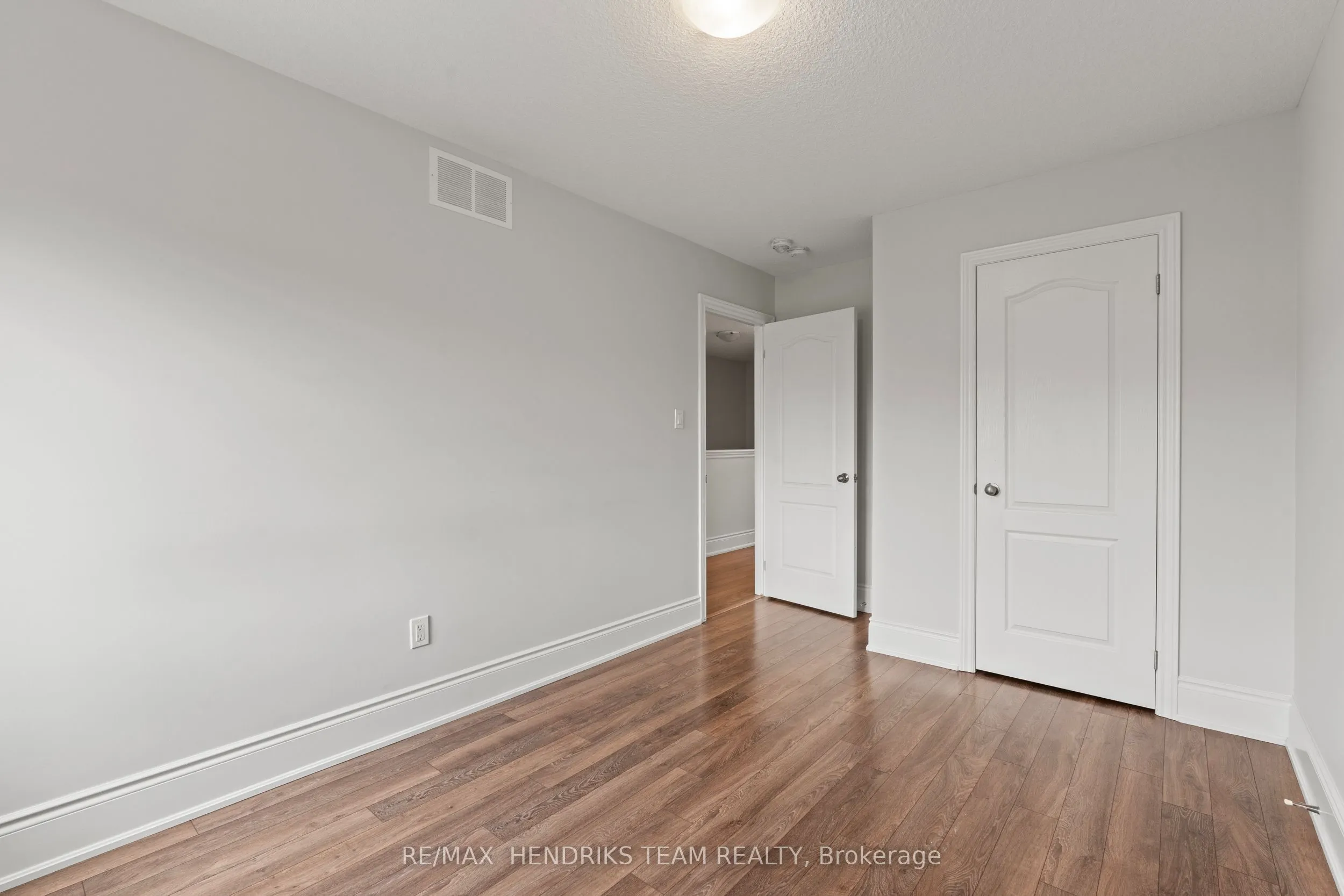 35 Sunset Way