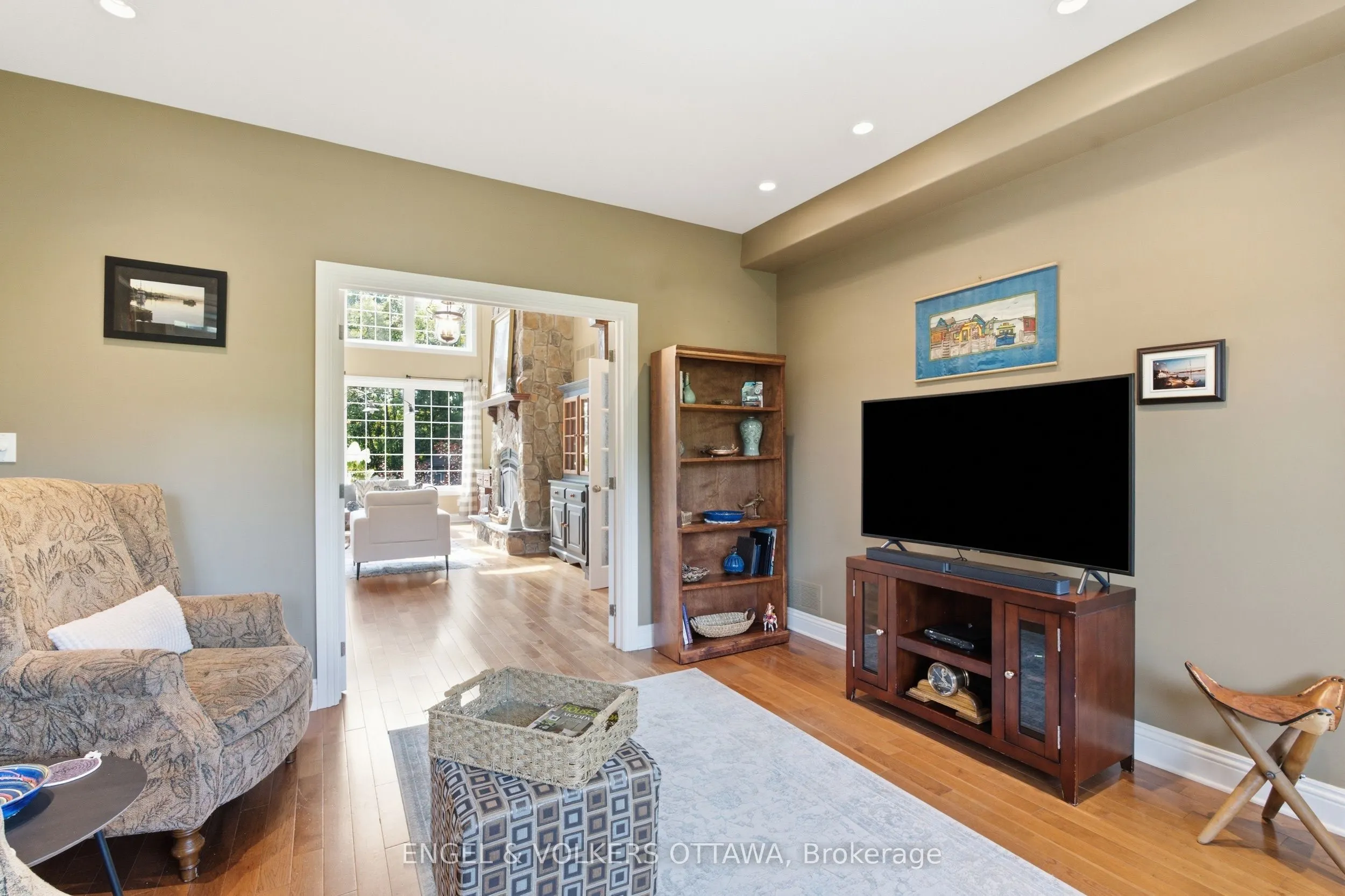 6622 Blossom Trail Drive