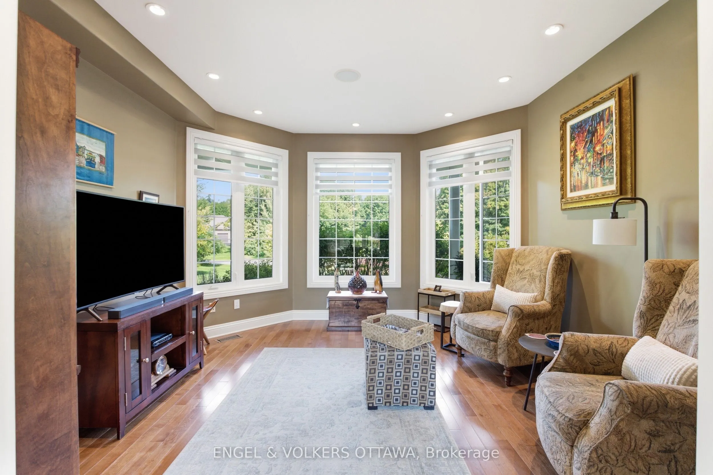 6622 Blossom Trail Drive