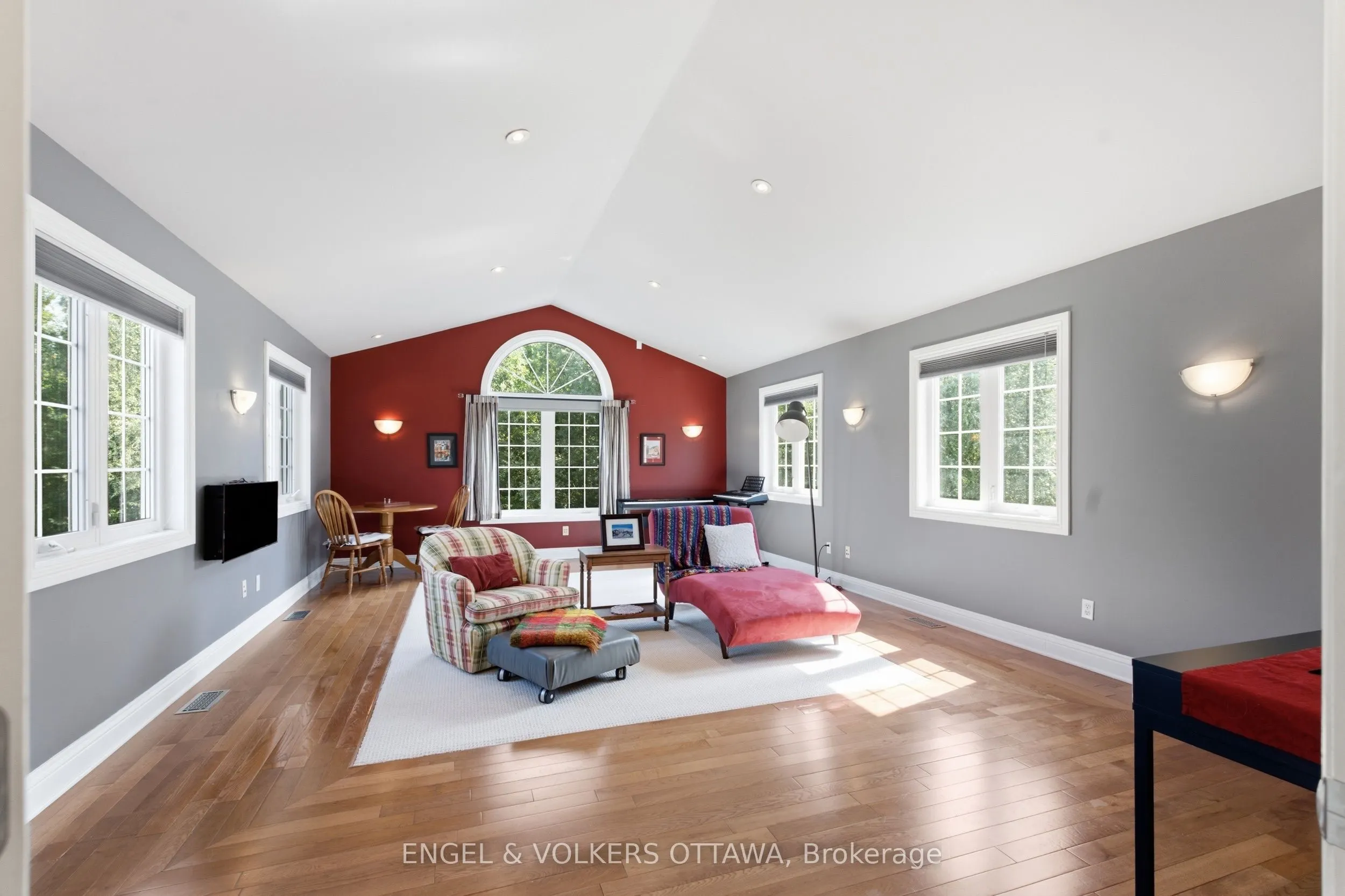 6622 Blossom Trail Drive