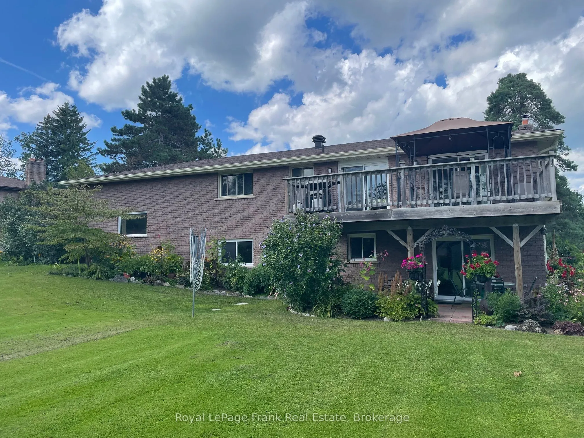 378 Old Surrey Lane