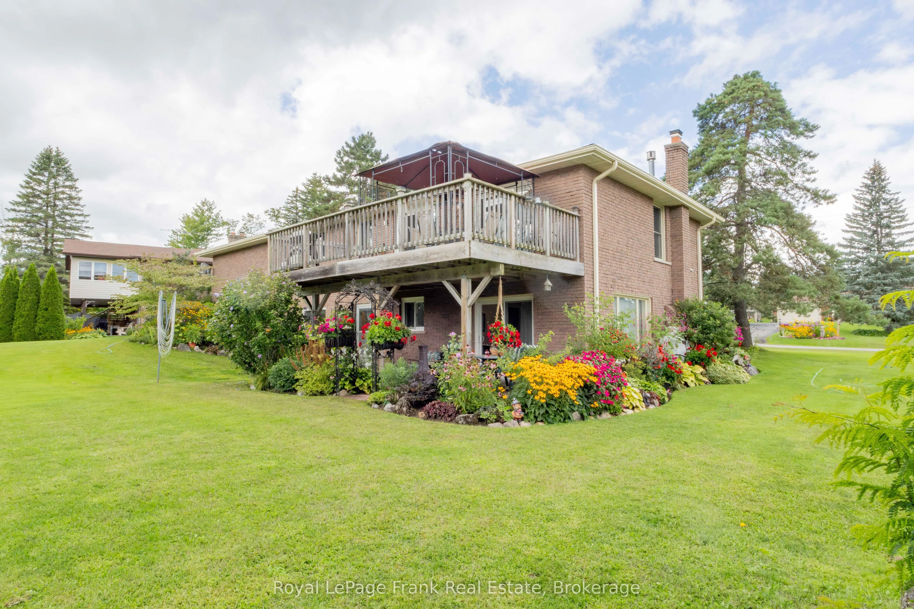 378 Old Surrey Lane