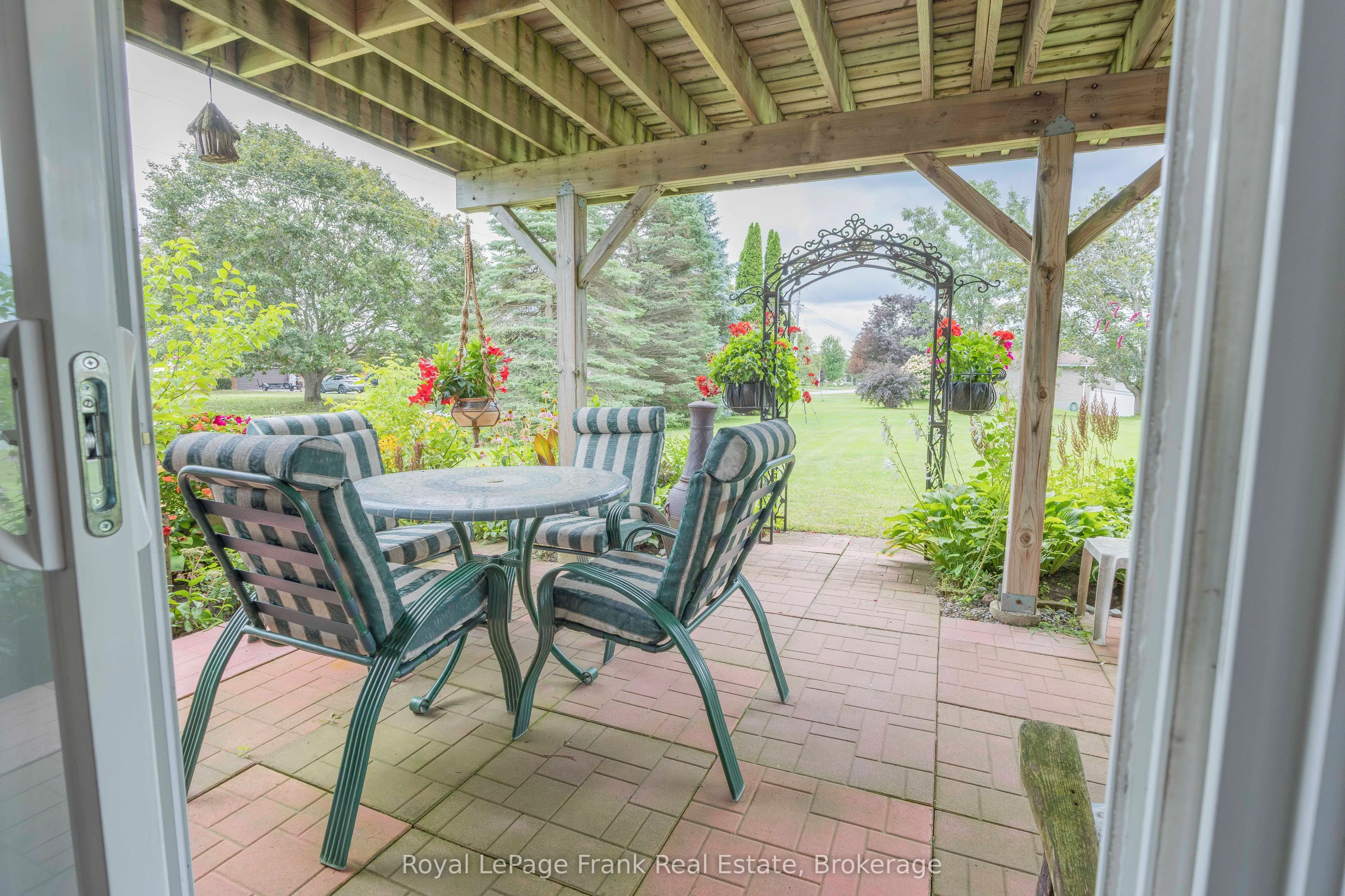 378 Old Surrey Lane