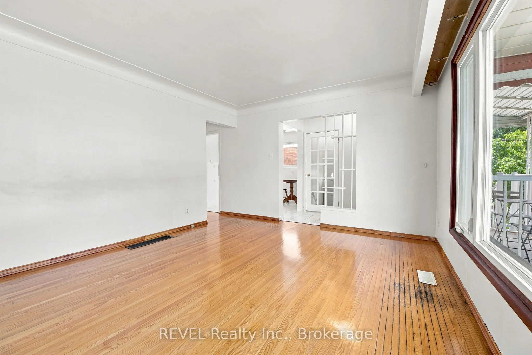 330 Waverly Street