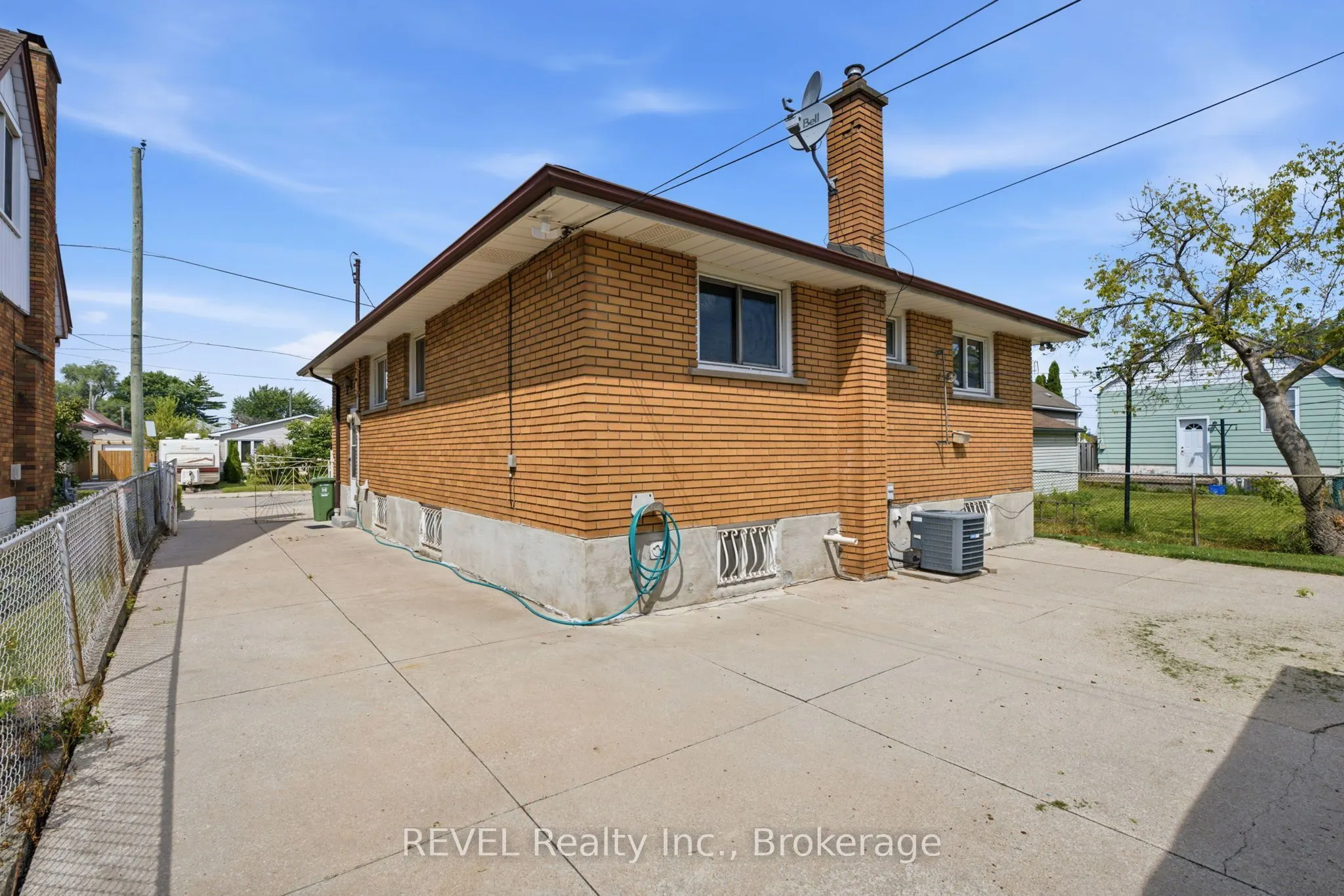330 Waverly Street