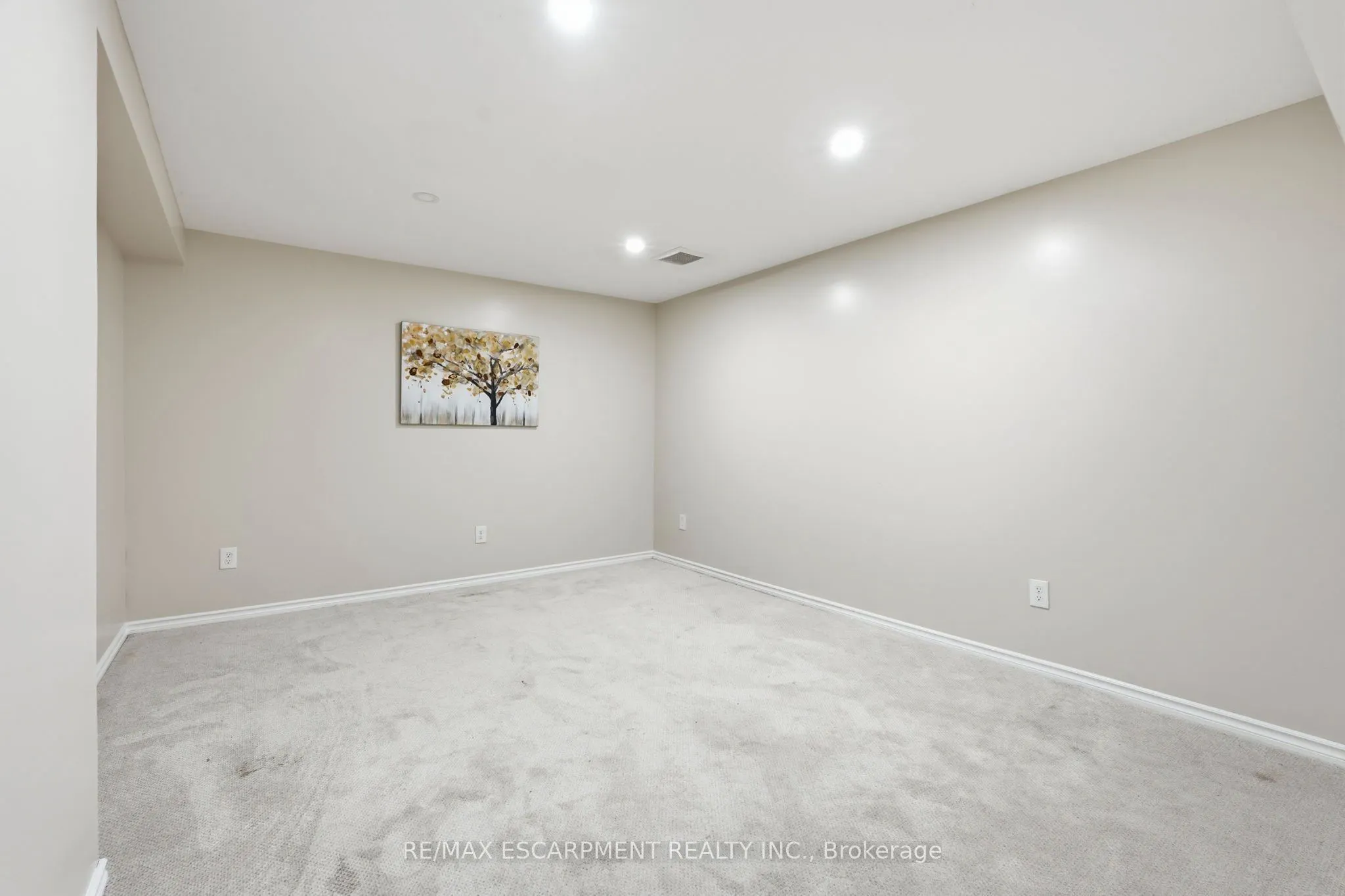18 Sable Drive