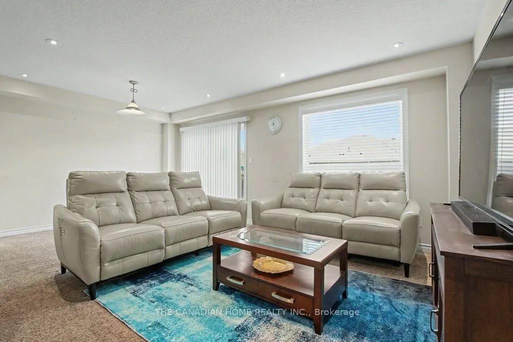 46 Jeffrey Drive