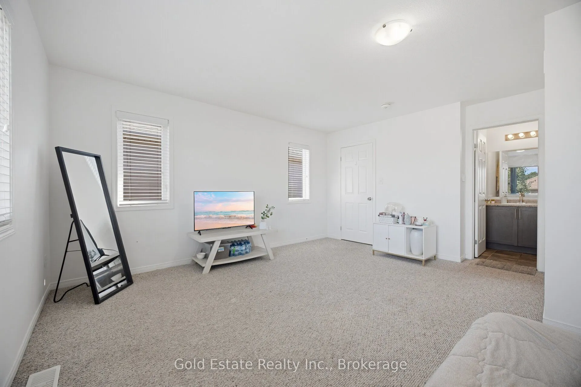 135 Hardcastle Drive #85